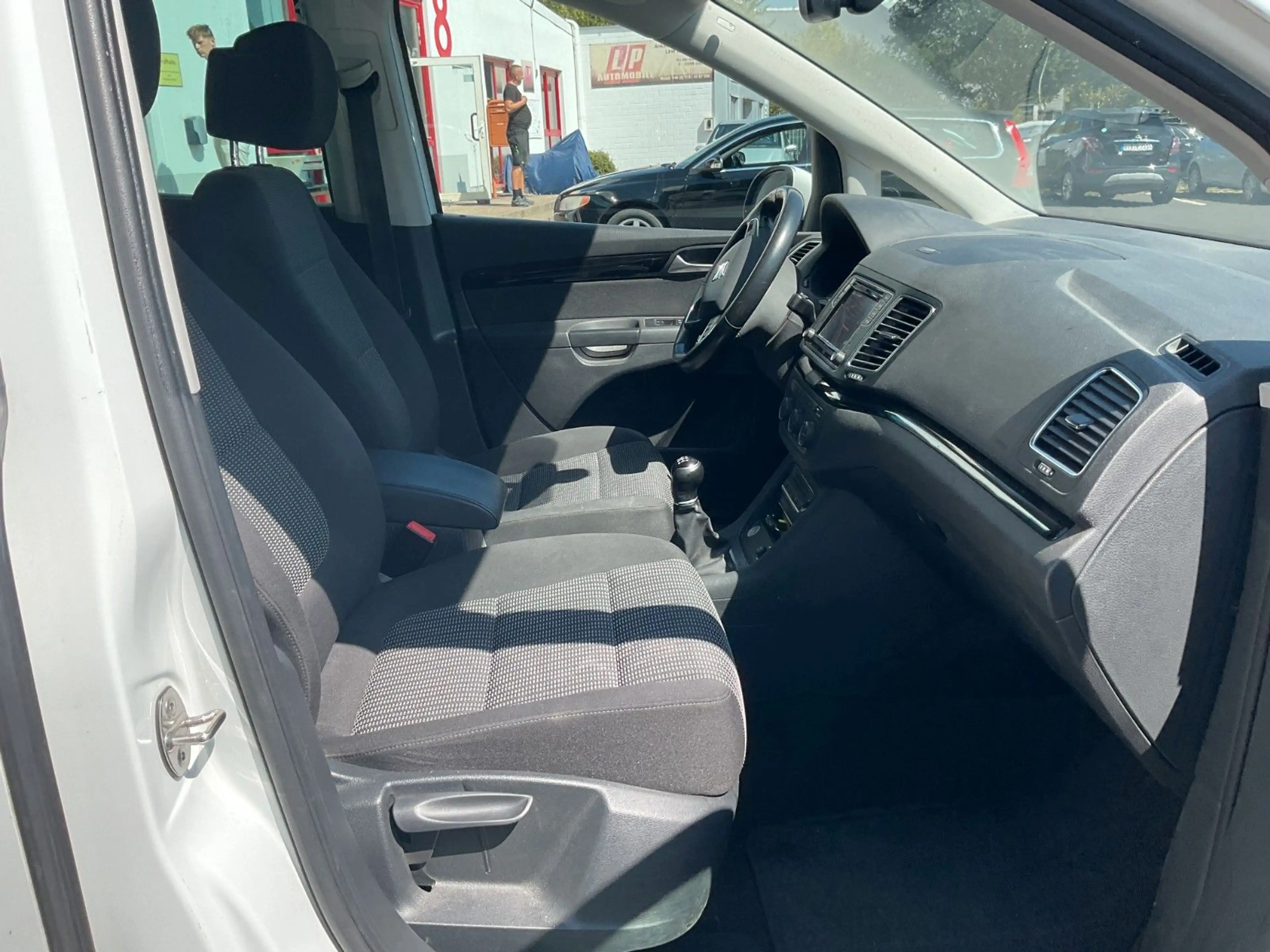 SEAT Alhambra Style 1.4 7 Sitze AHK PDC Keyless  Temp — photo 10