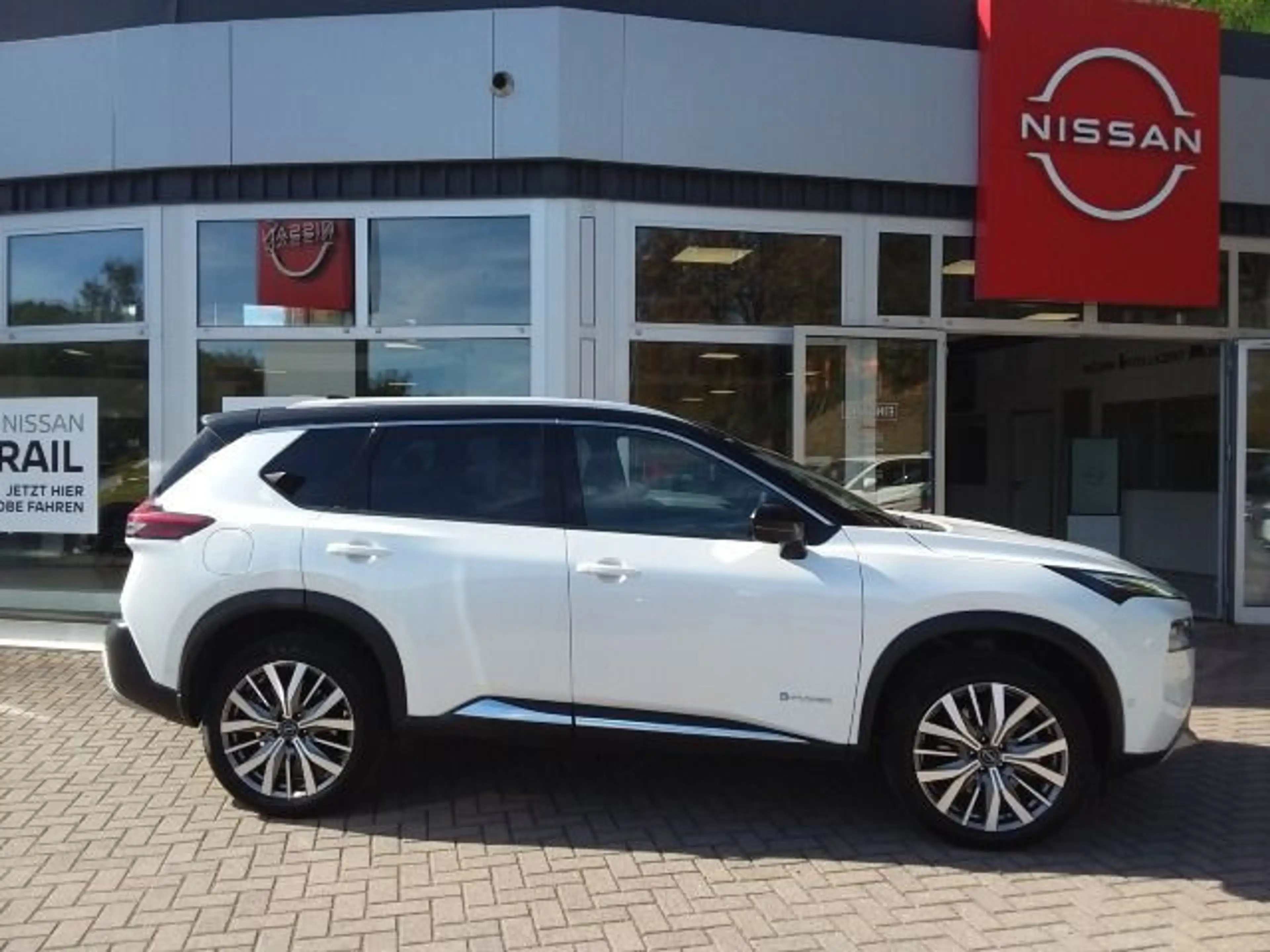 Nissan X-Trail 1.5 VC-T e-Power Tekna e-Power — photo 2