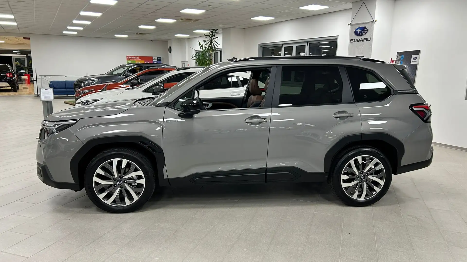 Subaru Forester 2.0i e-boxer Free My 2025 Argento - 1