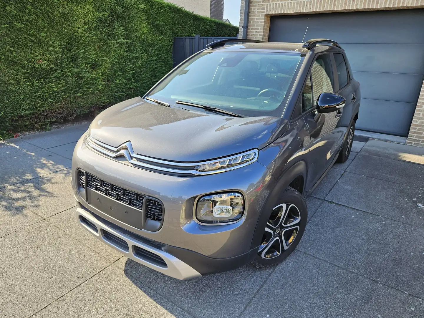 Citroen C3 Aircross 1.2 Feel / NAVI / CRUISE / LED / * SUPER DEAL * Grijs - 1