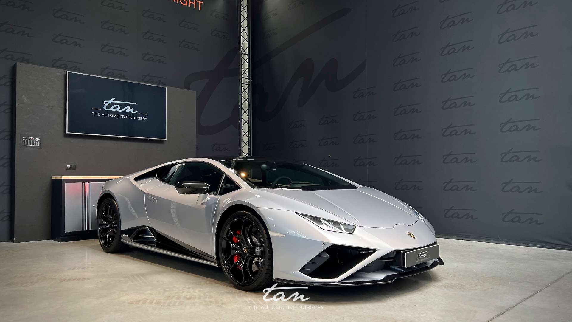 Lamborghini Huracan Coupé en Gris occasion à NAMUR pour € 299 610,-