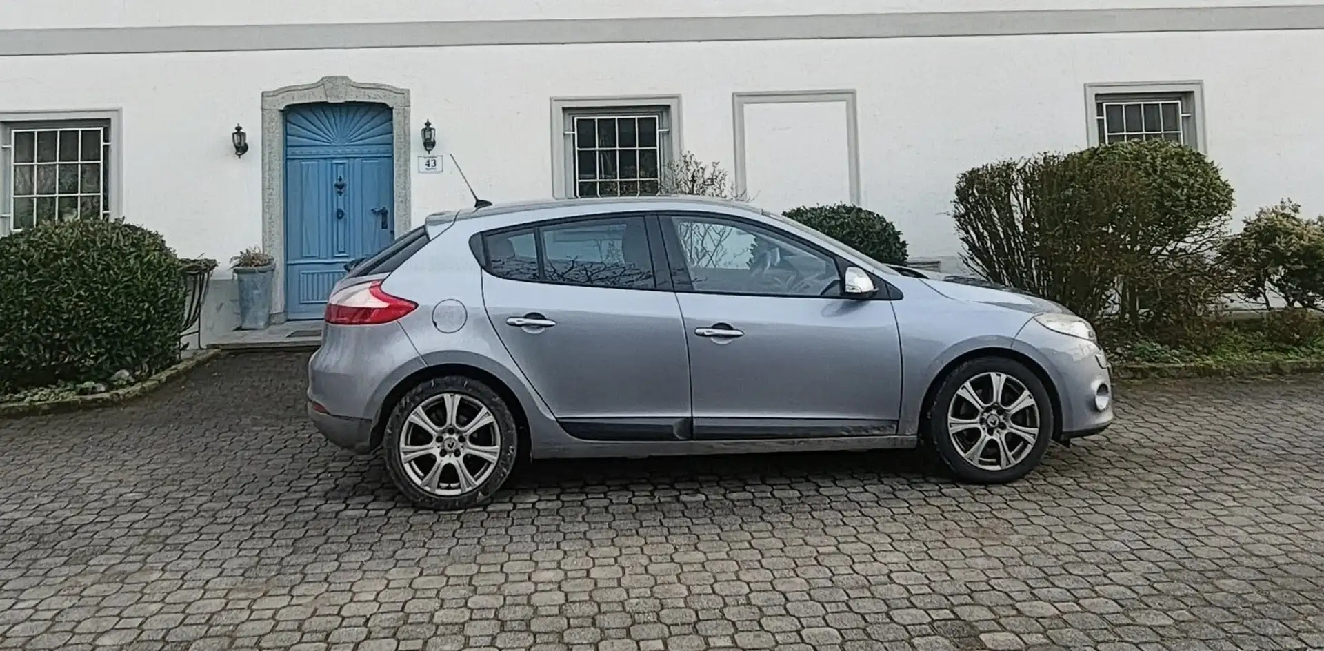 Renault Megane Mégane Dynamique TCe 180 2.0 Turbo Silber - 2