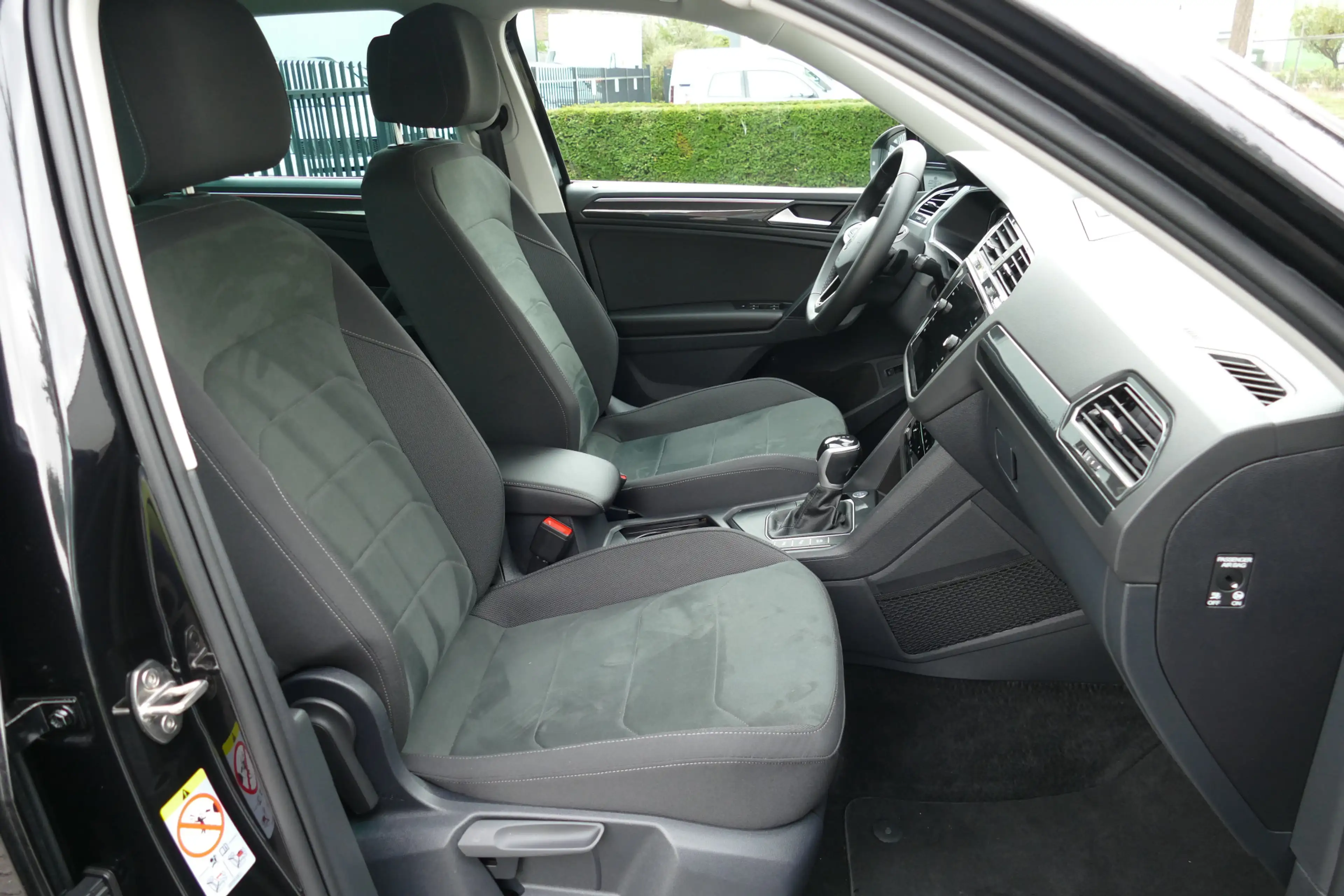 Volkswagen Tiguan 1.5 eTSI Life Edition. Adap Cruise, IQ Licht, Came — photo 3