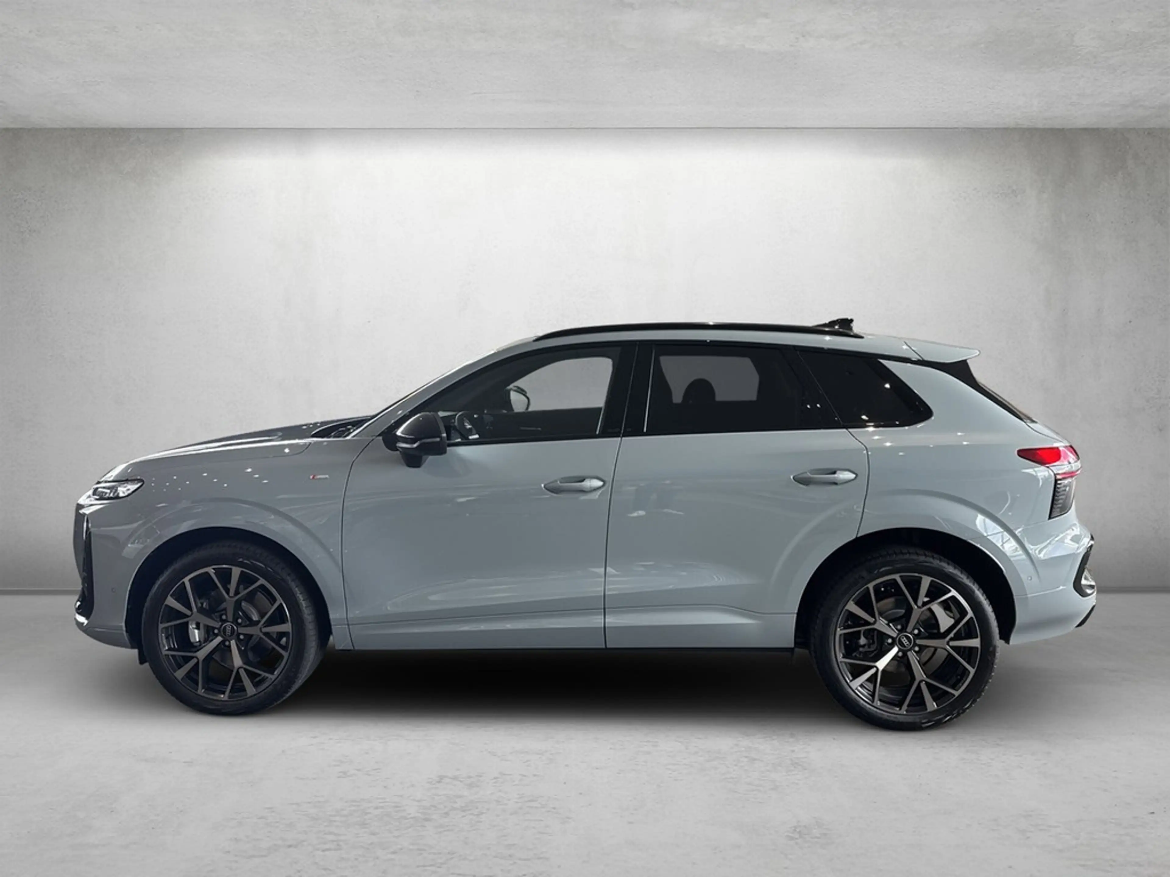 Audi Q3 SUV TFSI quattro 150 kW S tronic — photo 2