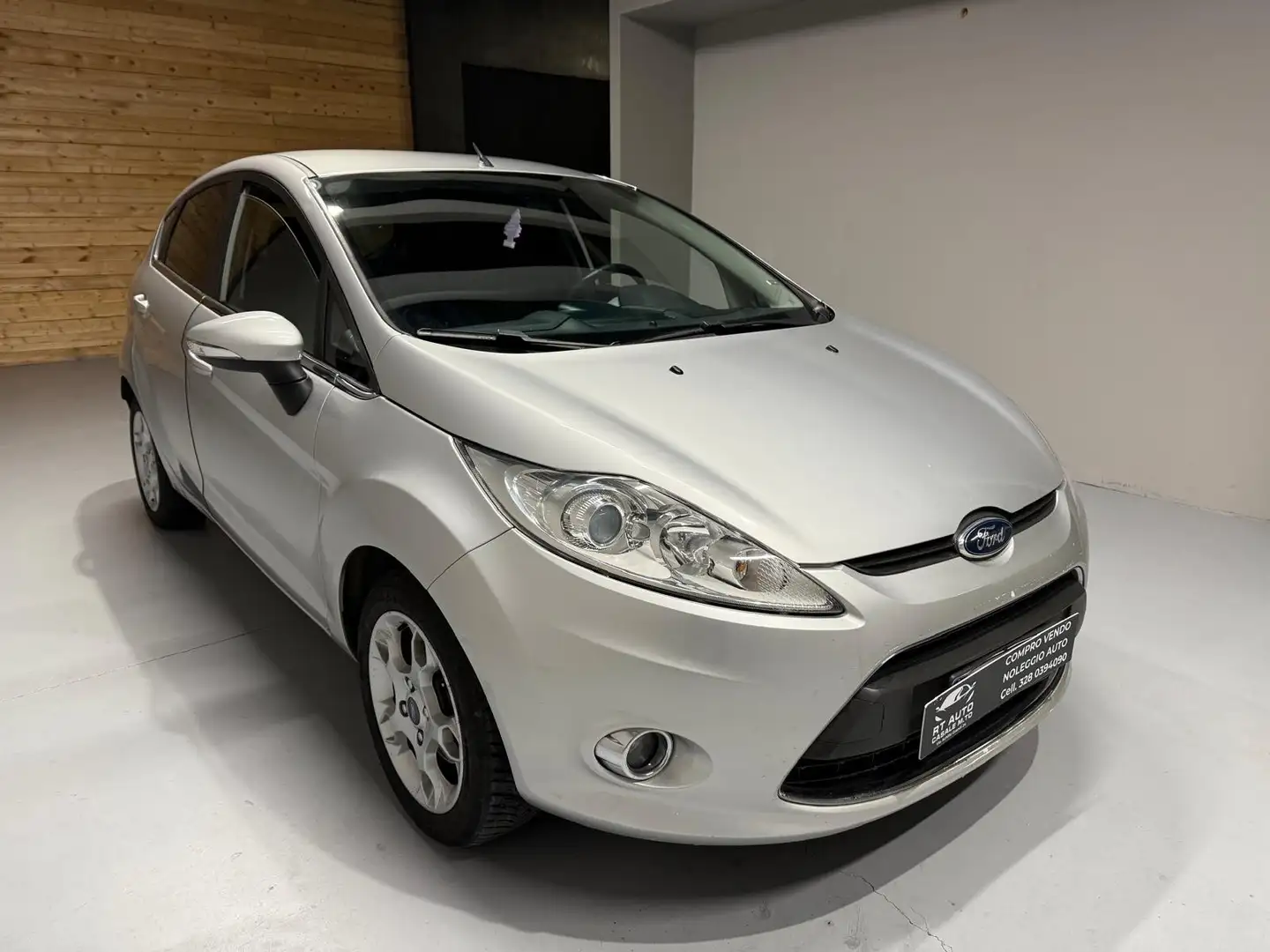 Ford Fiesta 3p 1.2 16v Titanium 82cv FL - 2
