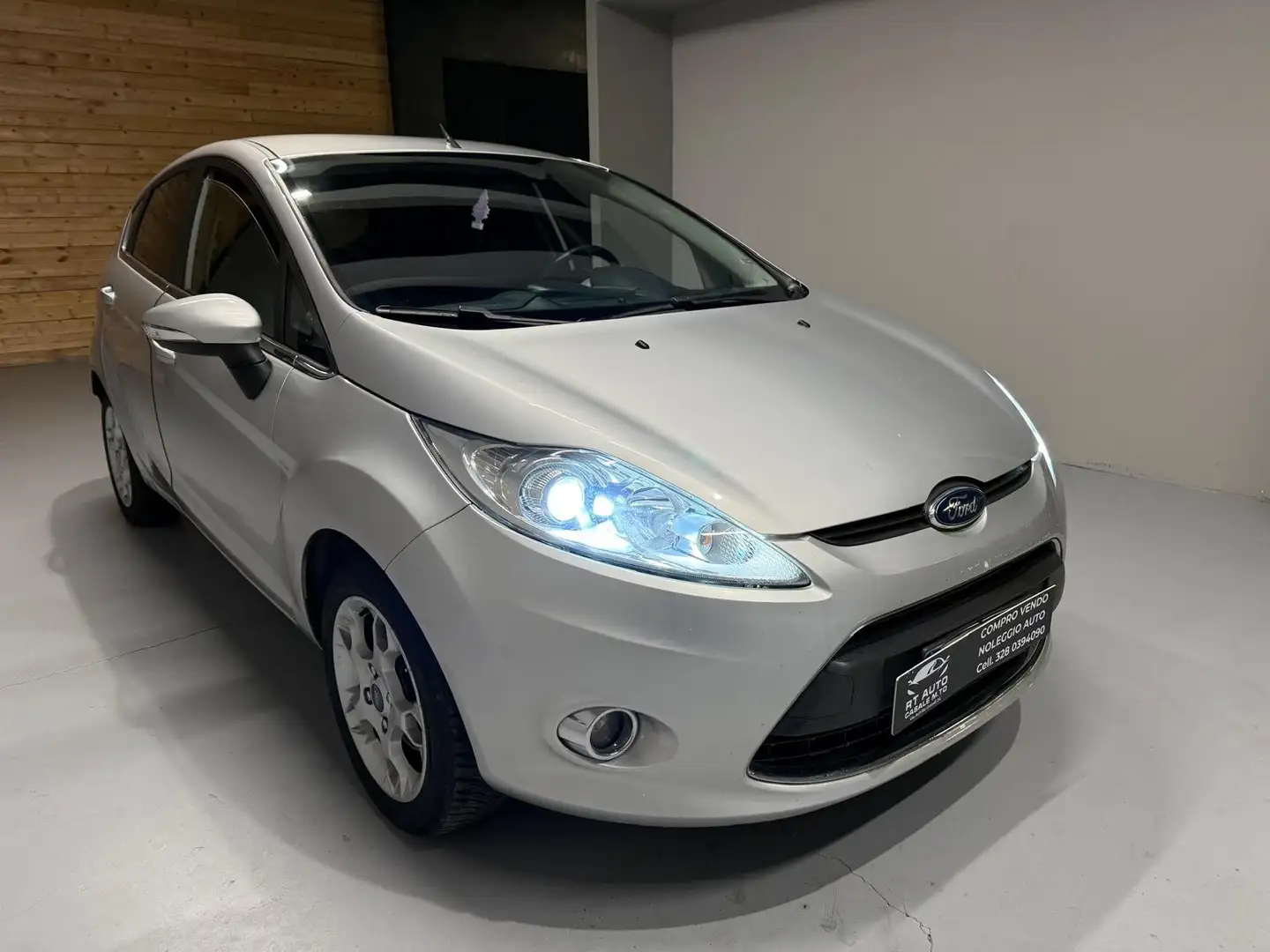 Ford Fiesta 3p 1.2 16v Titanium 82cv FL - 1