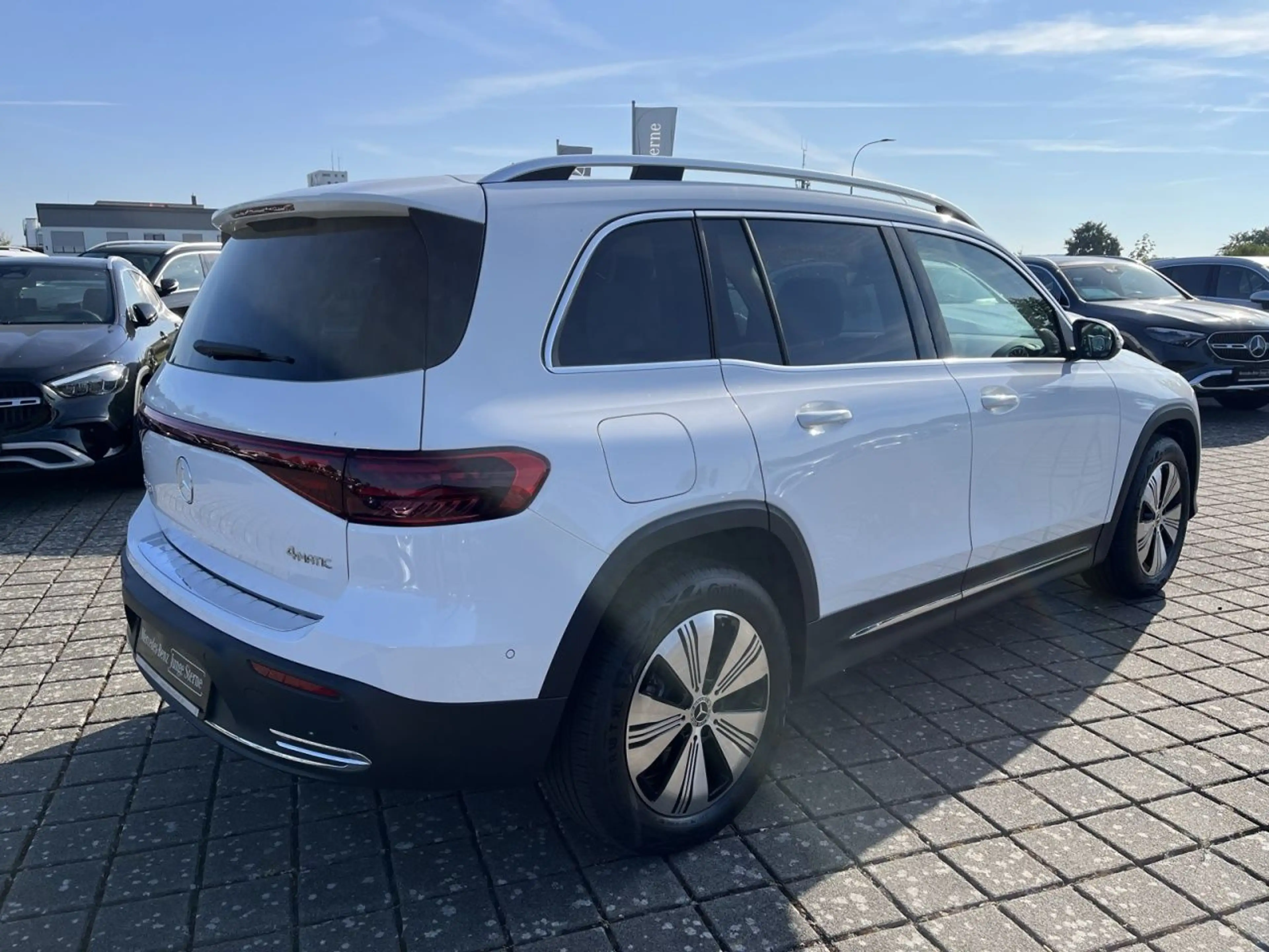 Mercedes-Benz EQB 350 4MATIC PROGRESSIVE+TOTW+AMBIENTE+PANO — photo 6