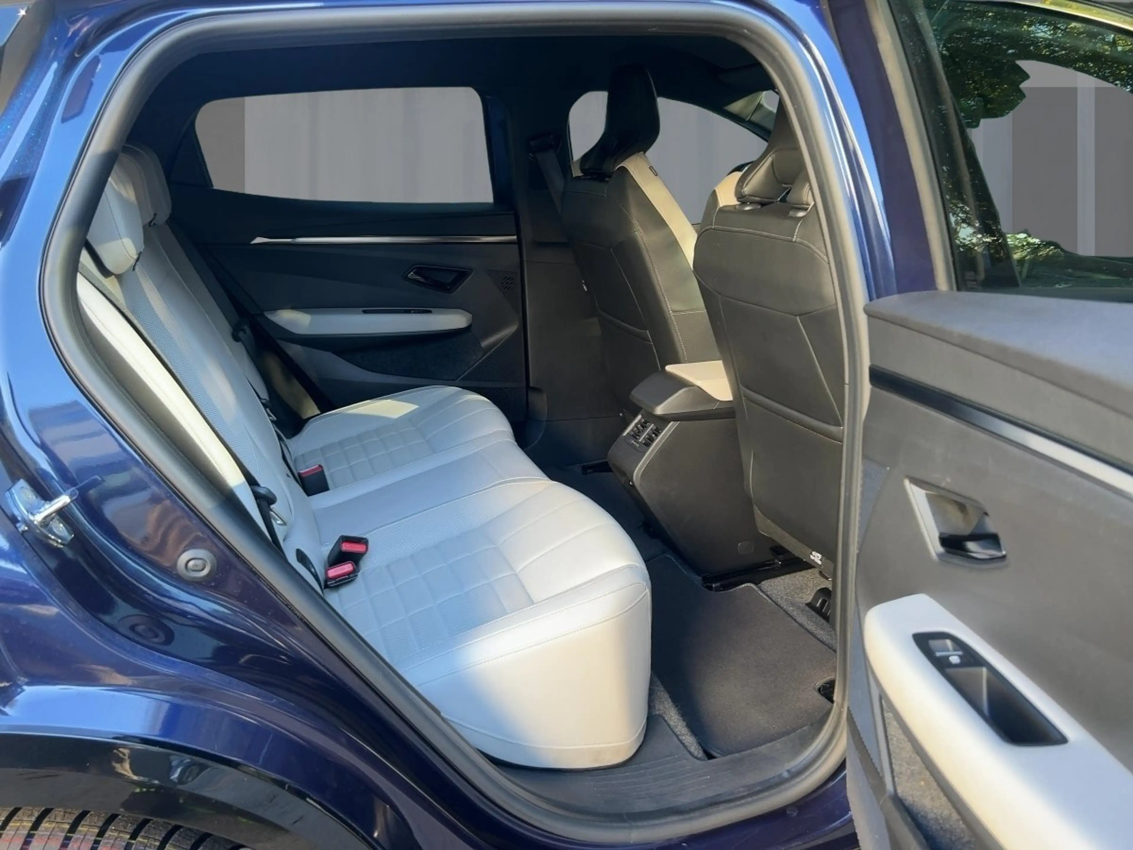 Renault Megane E-Tech ICONIC EV60 220hp optimum charge — photo 9