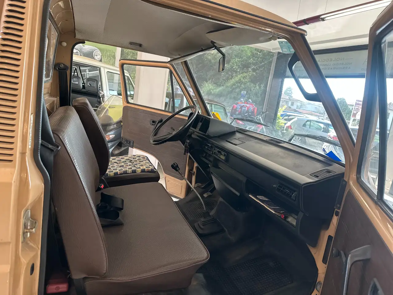Volkswagen Transporter T3 1.6 DIESEL (AUTOCARRO CASSONE), foto 9