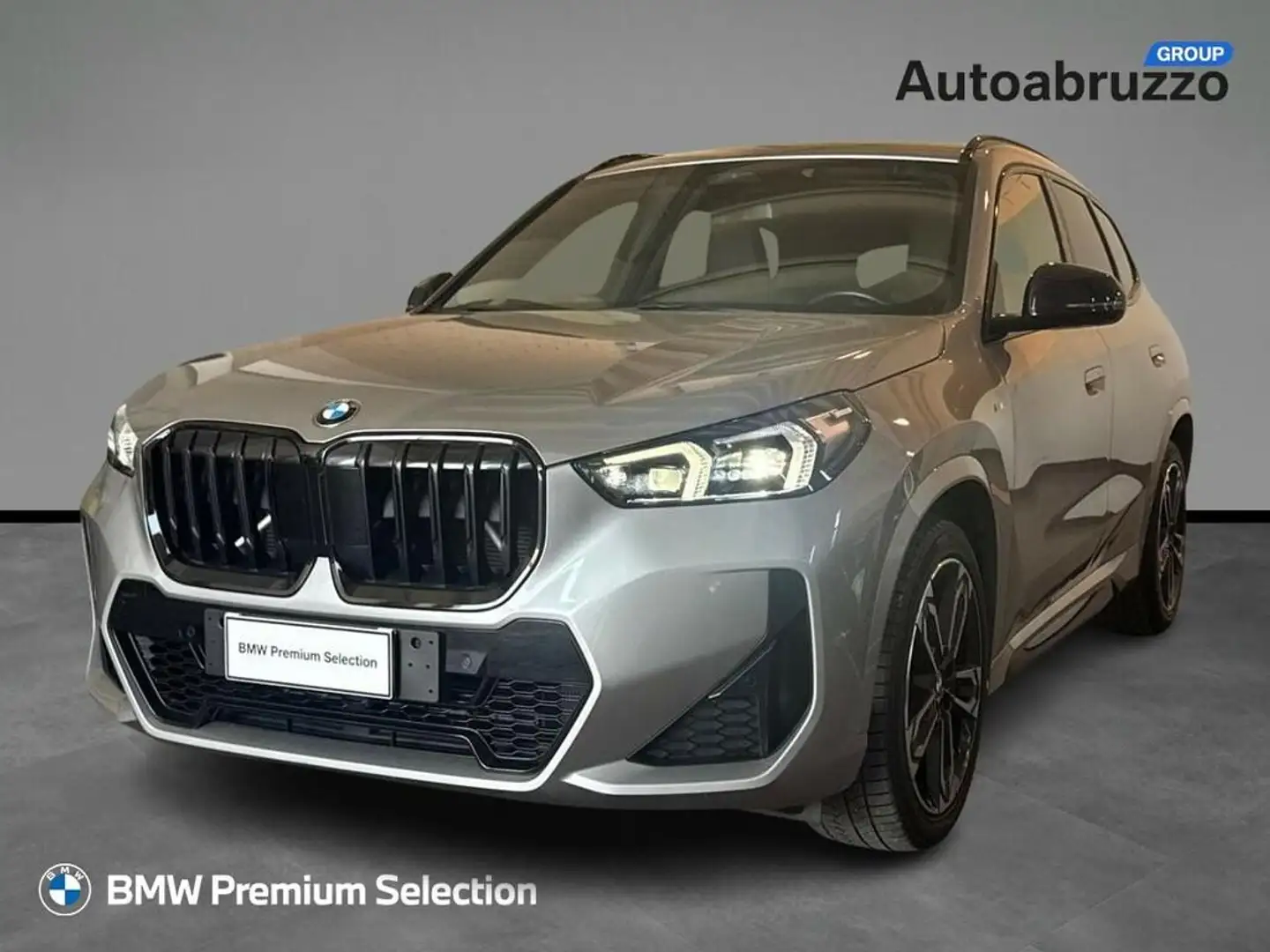 BMW X1 sdrive18d Msport auto Silber - 1