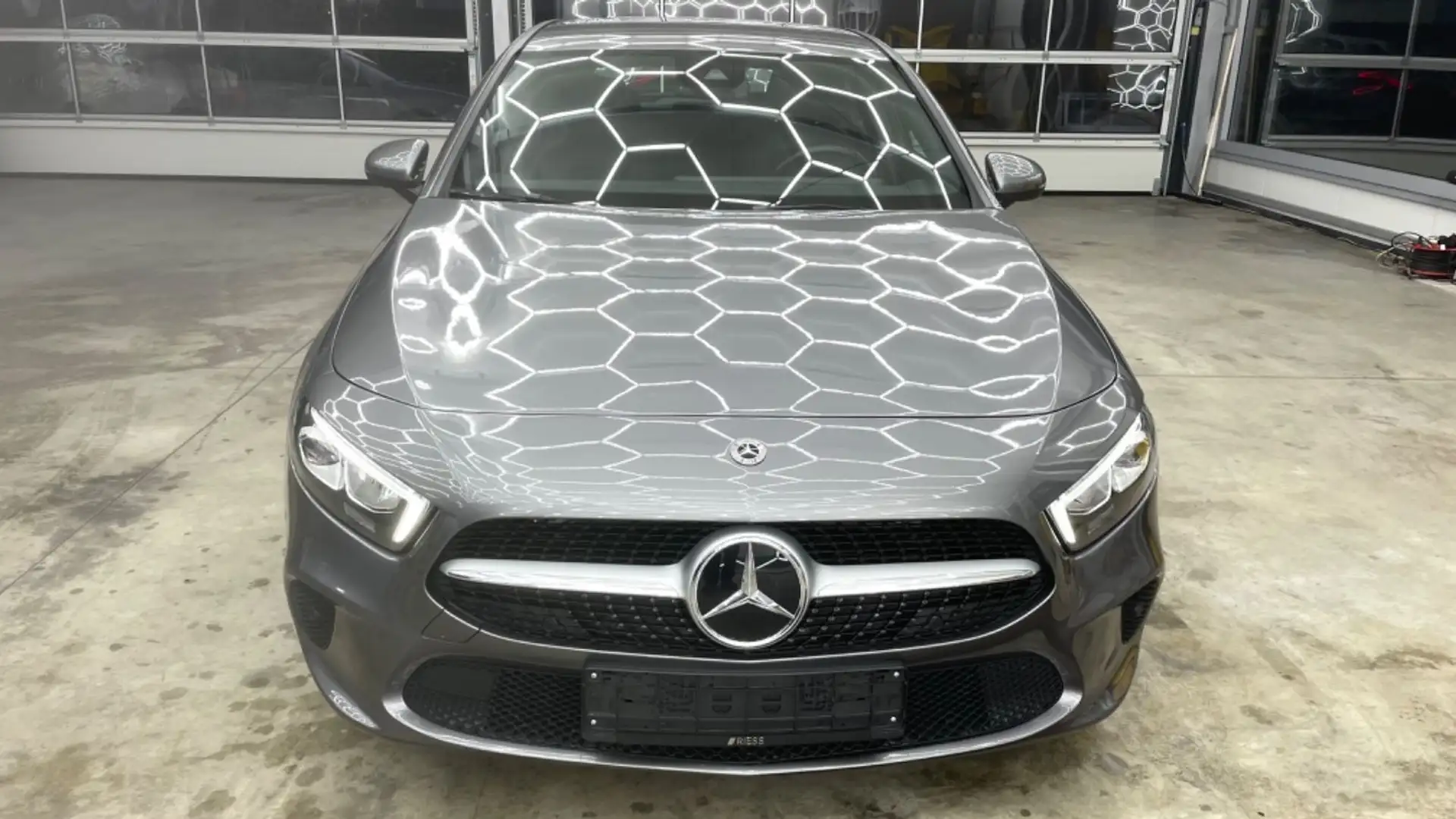 Mercedes-Benz A 200 A*200*d*Automatik*Klimatronic*LED*Tempomat*NAVI* Grau - 1