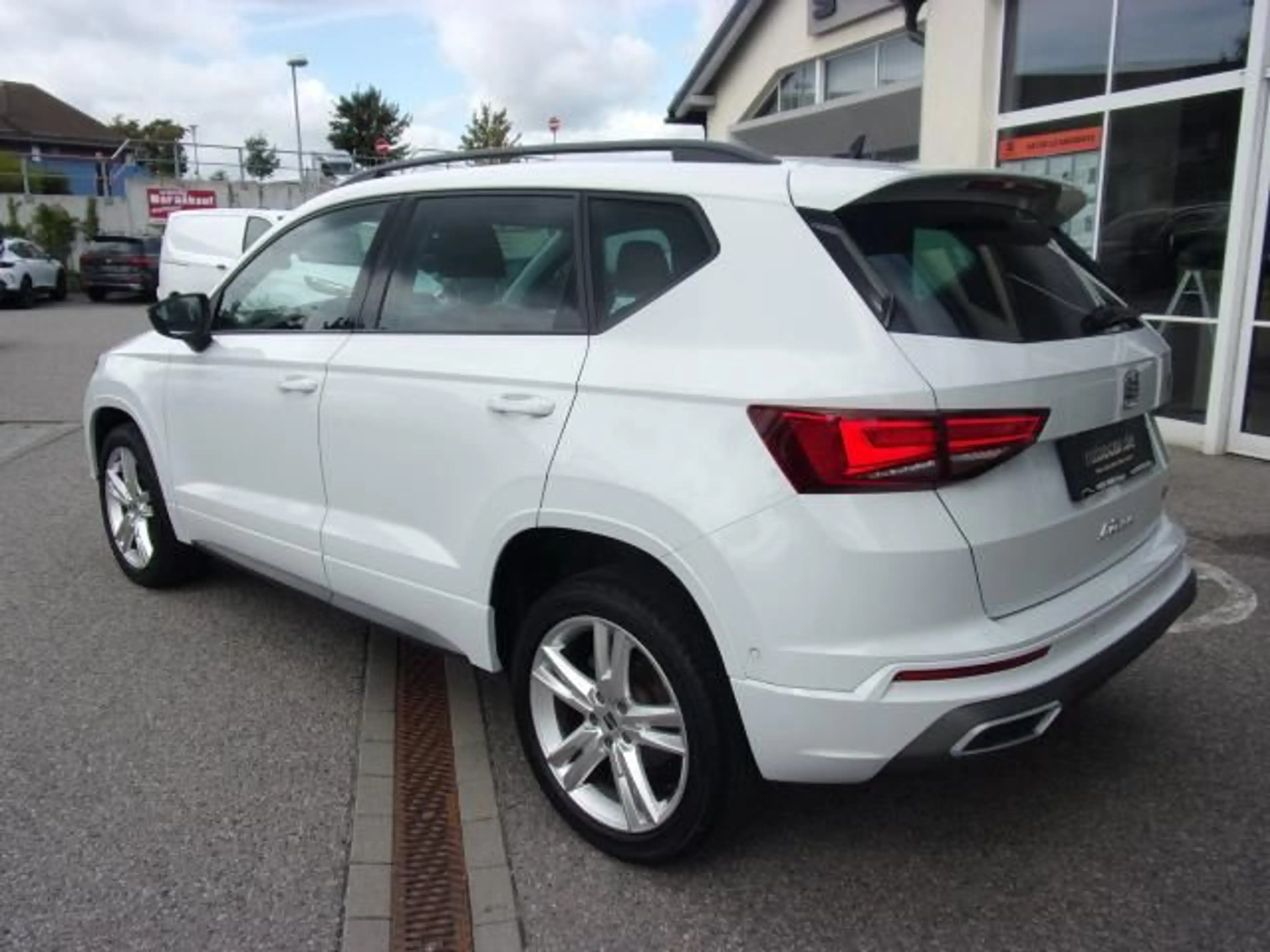 SEAT Ateca ATECA FR 1.5 TSI BEHEIZB.LENKRAD VOLL-LED DAB+ — photo 3