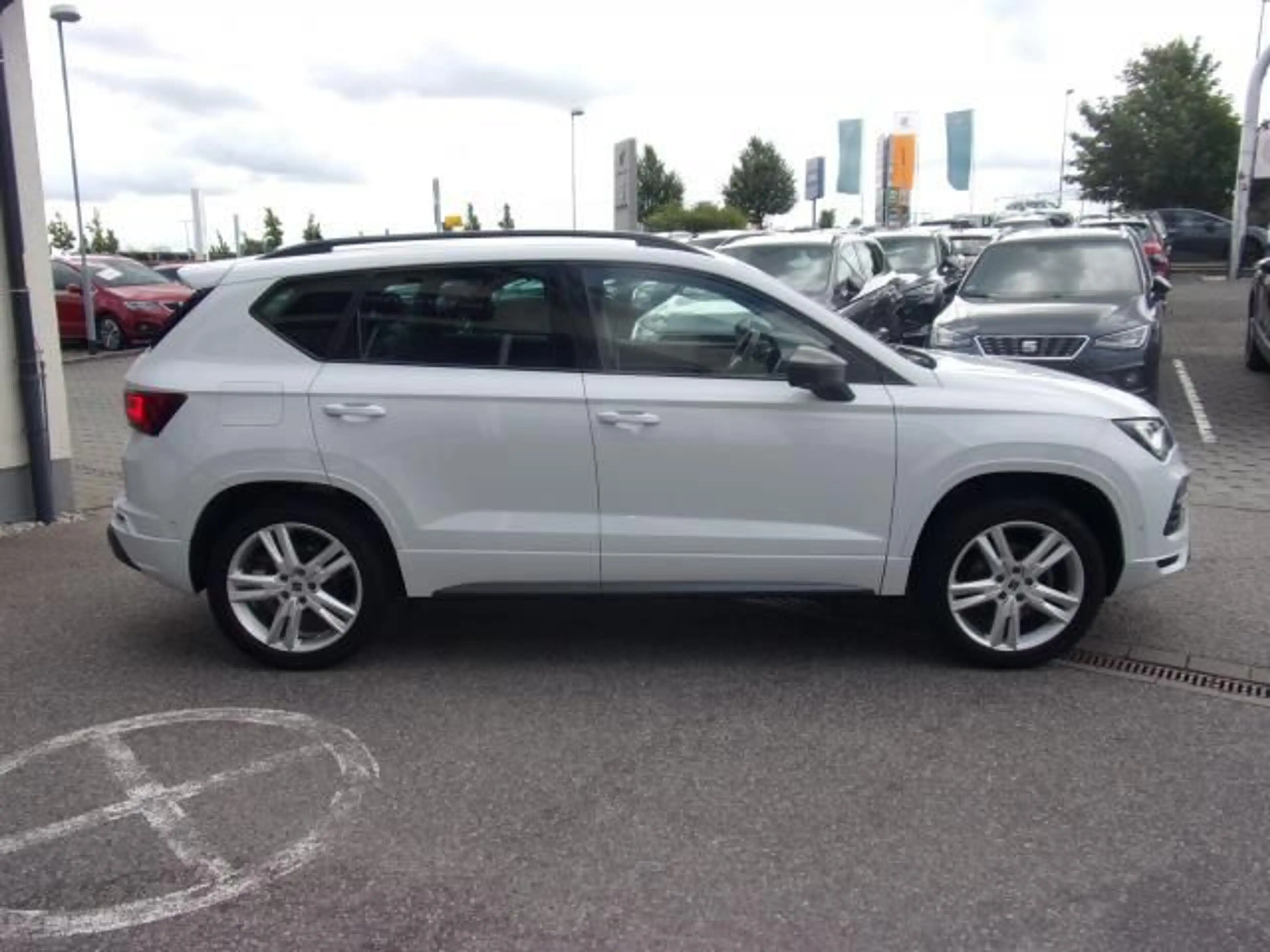 SEAT Ateca ATECA FR 1.5 TSI BEHEIZB.LENKRAD VOLL-LED DAB+ — photo 8