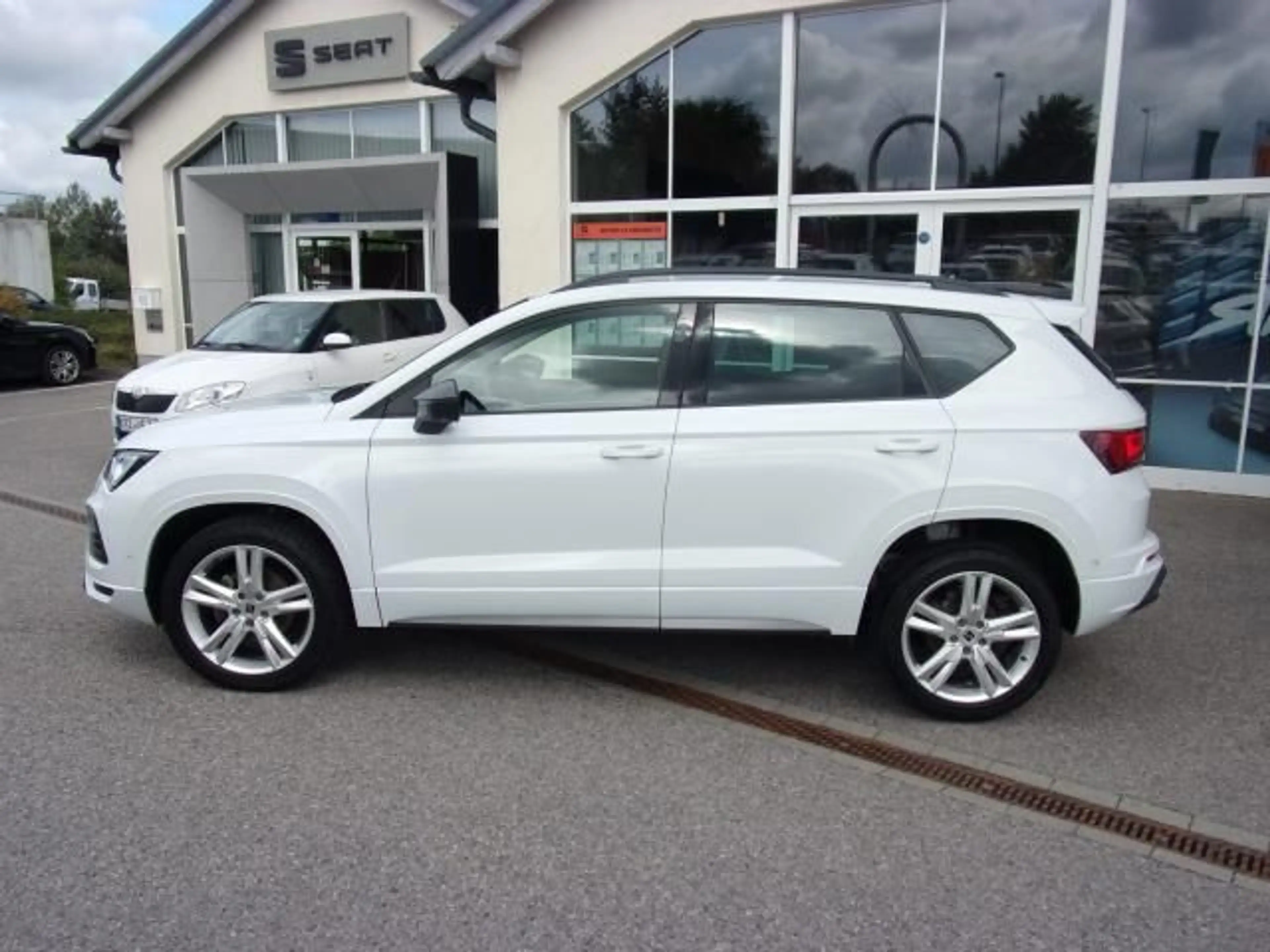 SEAT Ateca ATECA FR 1.5 TSI BEHEIZB.LENKRAD VOLL-LED DAB+ — photo 2