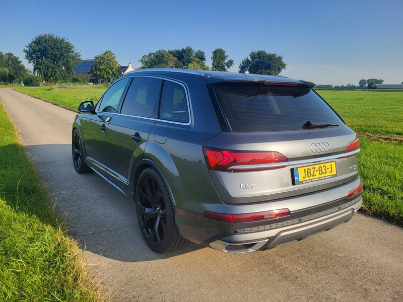 Audi Q7 55 TFSI e quattro S-line camera 23"LMV 80.511km SO — photo 5