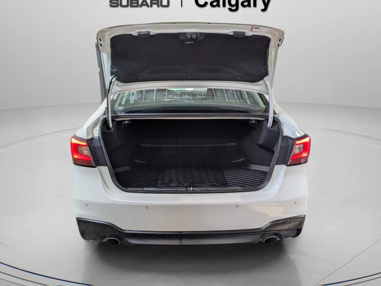Subaru Legacy снимка Subaru Legacy