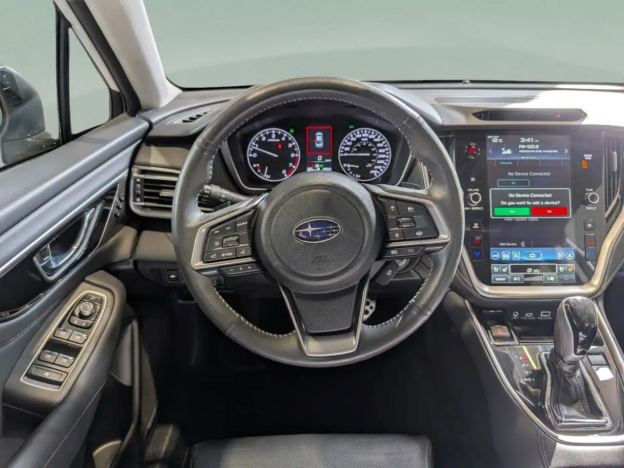 Subaru Legacy снимка Subaru Legacy
