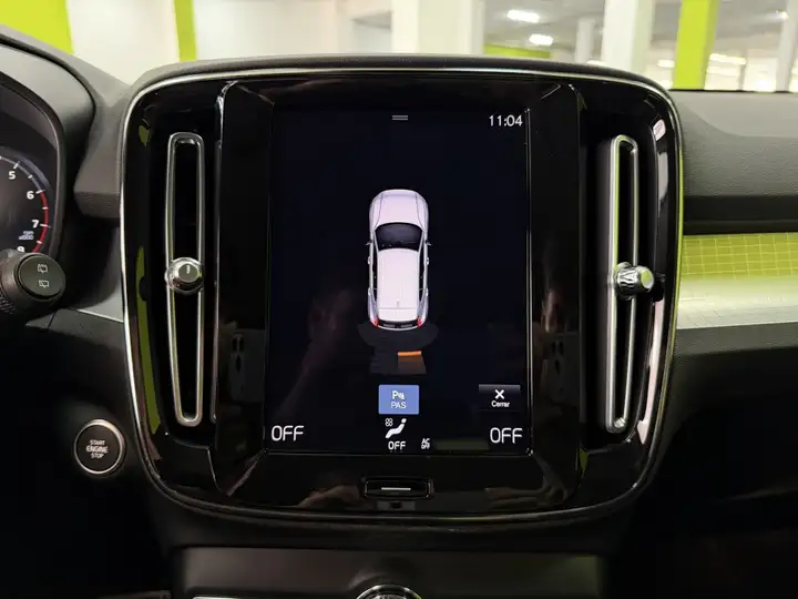 Volvo XC40 T2 Momentum Core man 2021, foto 13