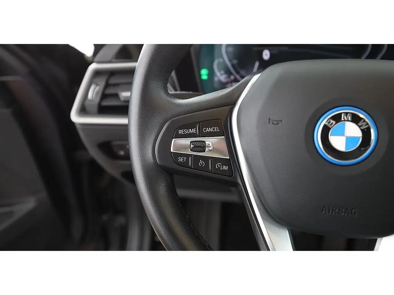 BMW 320 e Limousine Advantage Aut LED LEDER NAVI R-CAM, миниатюра 22