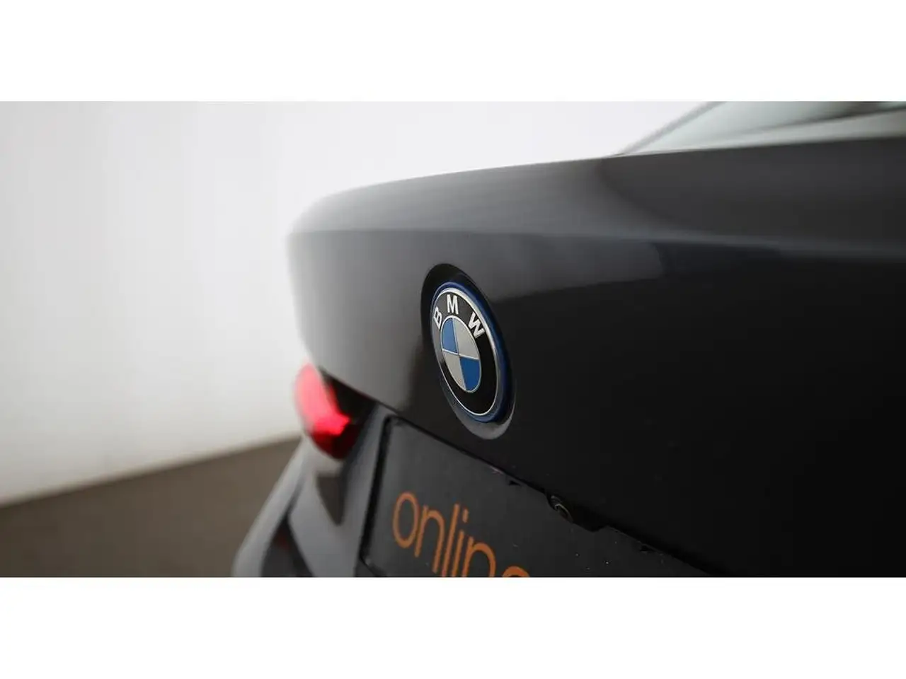 BMW 320 e Limousine Advantage Aut LED LEDER NAVI R-CAM, миниатюра 8