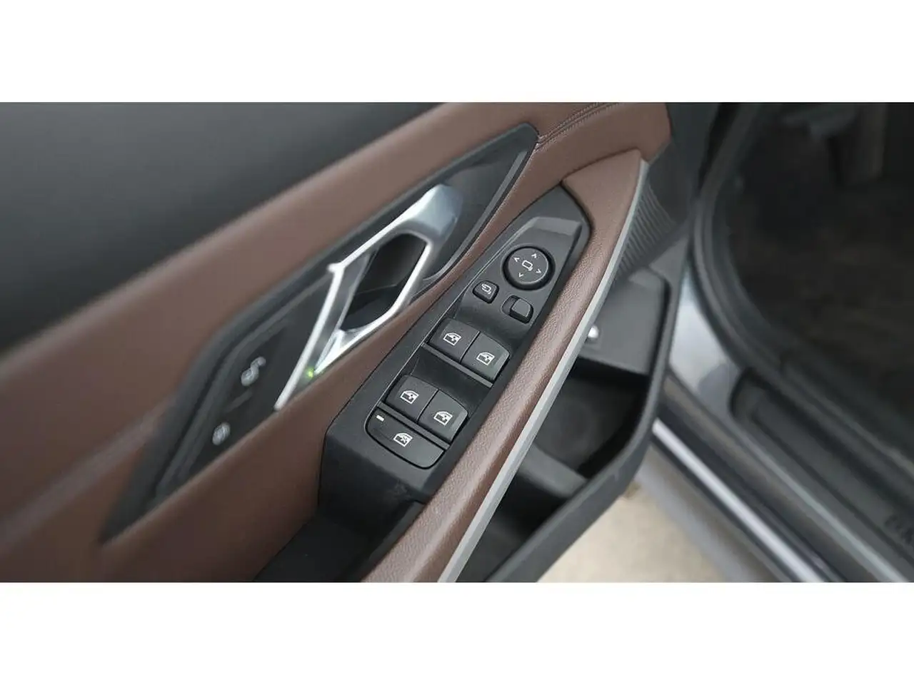 BMW 320 e Limousine Advantage Aut LED LEDER NAVI R-CAM, миниатюра 24