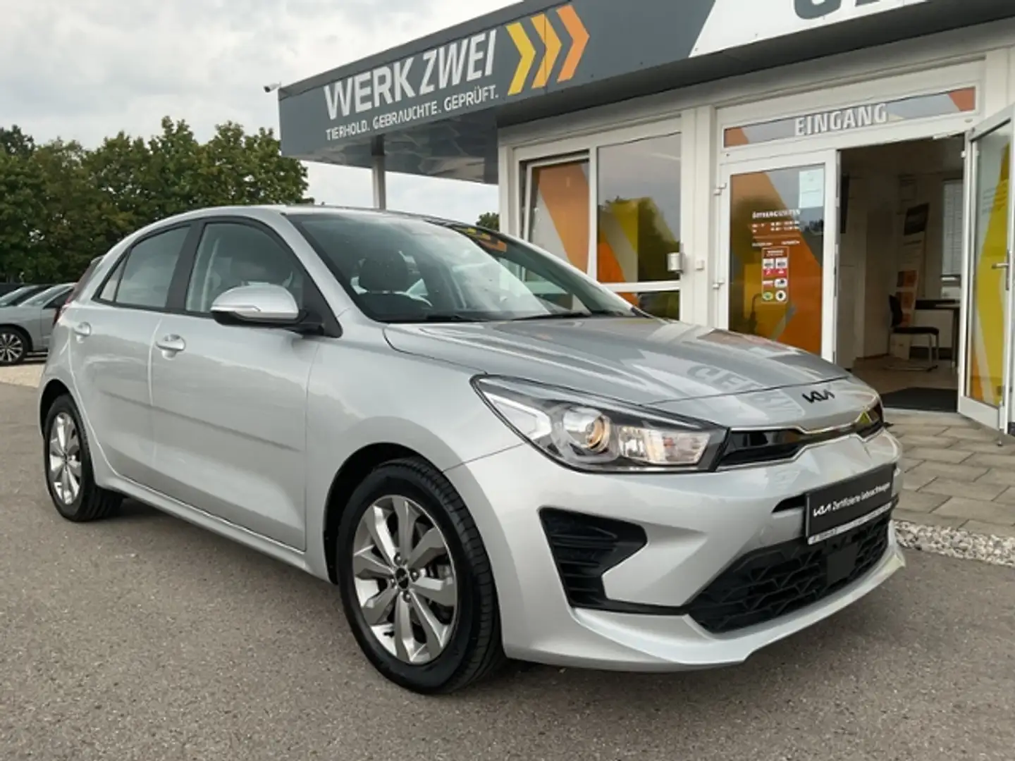 Kia Rio 1,0 Vision Navi Kamera Tempomat DAB 16° Silber - 2