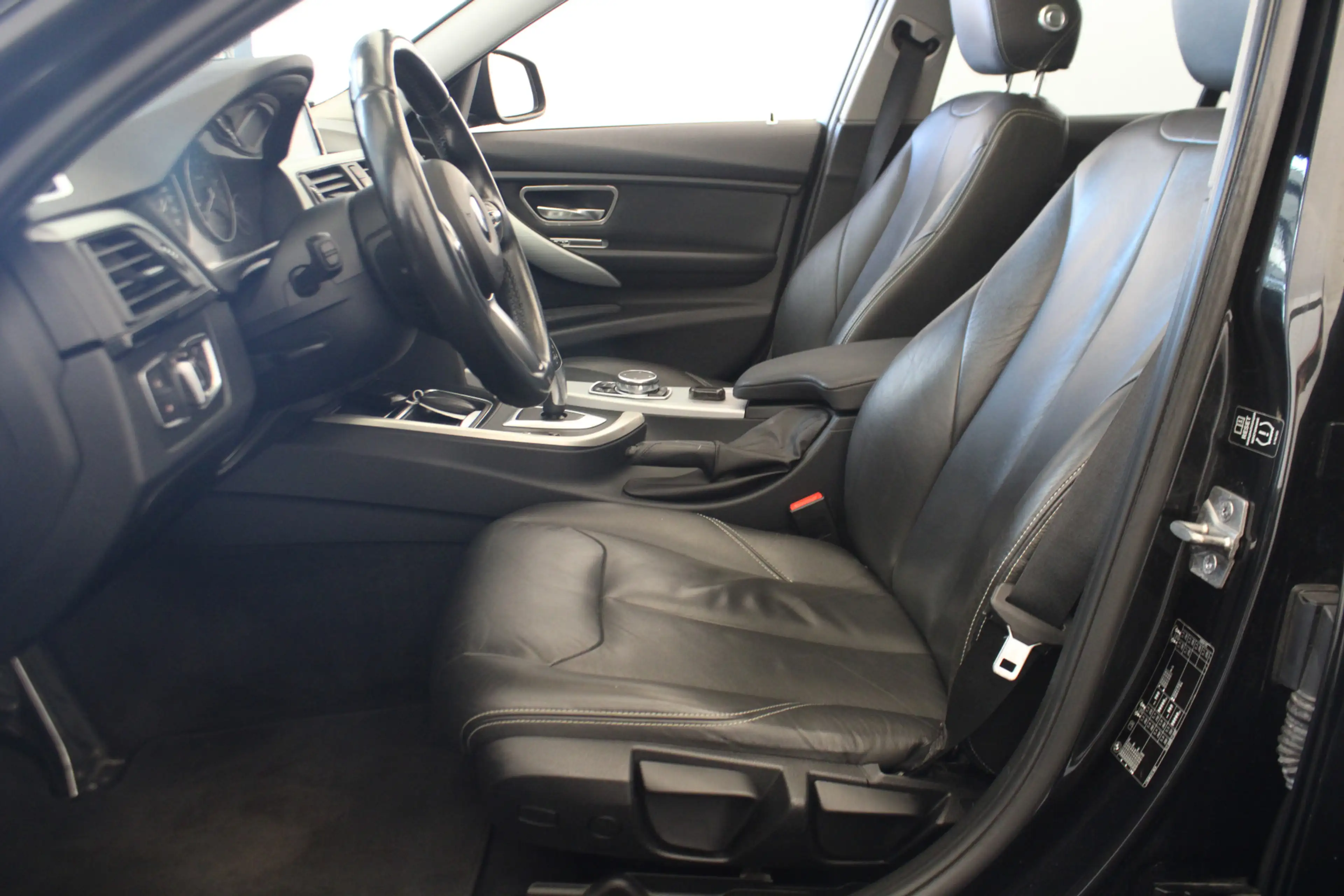 BMW 316 3-serie Touring 316i Executive — photo 10