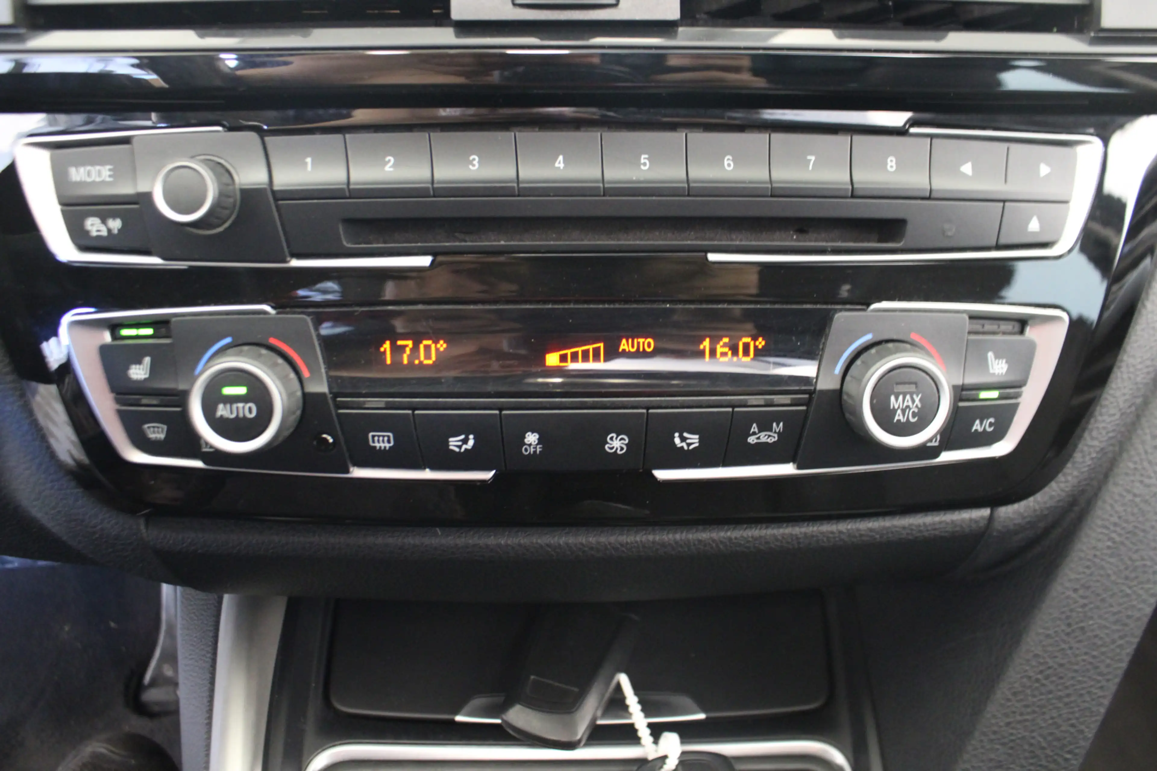 BMW 316 3-serie Touring 316i Executive — photo 15