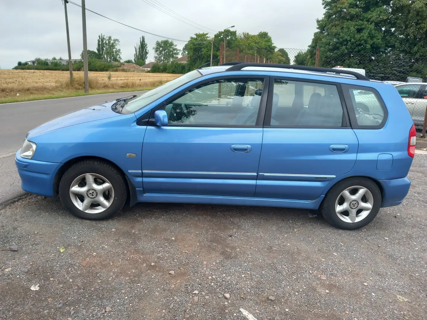 Mitsubishi Space Star 1.6 Avance Klima Modrá - 2