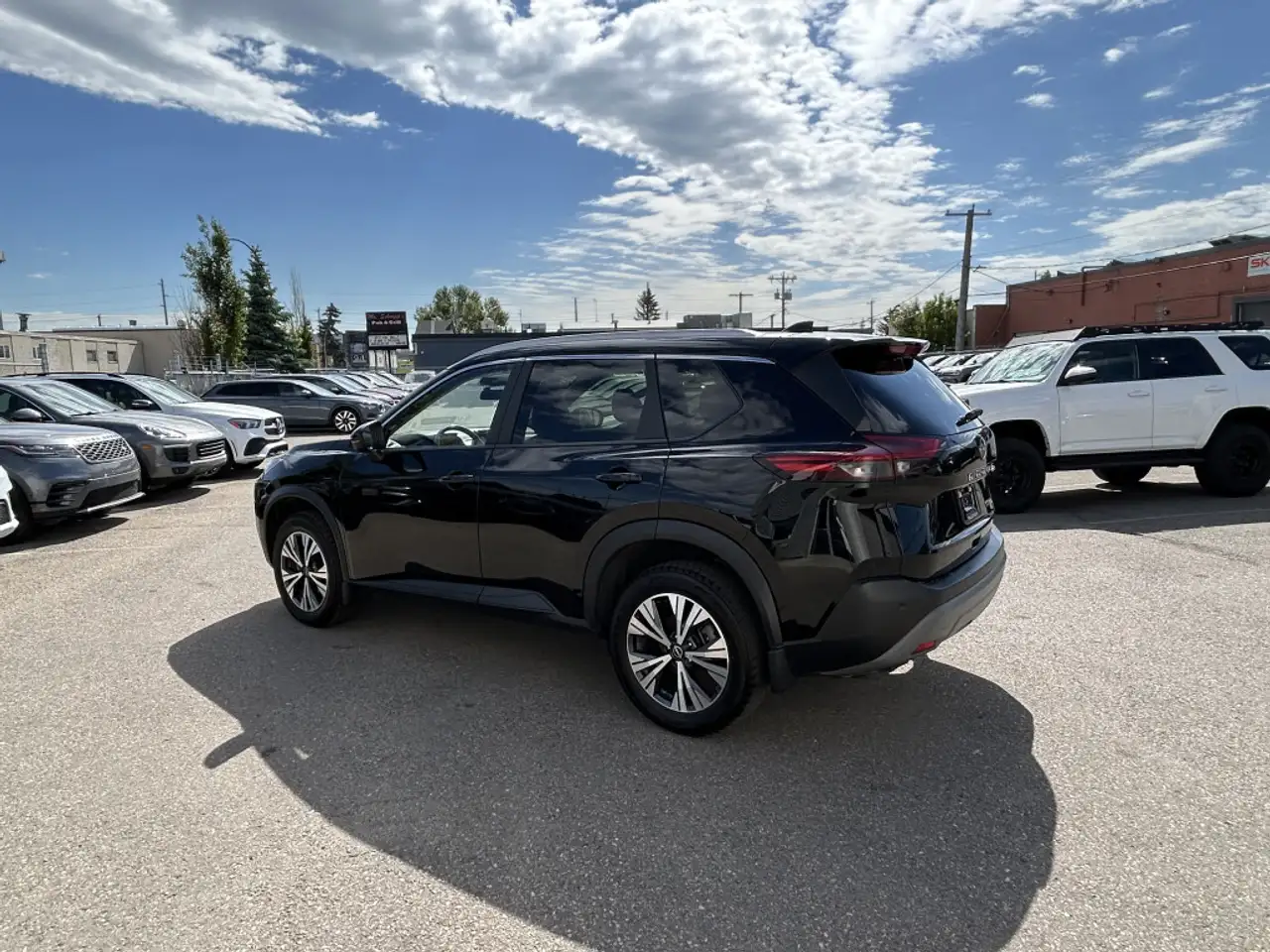 Nissan Rogue снимка Nissan Rogue