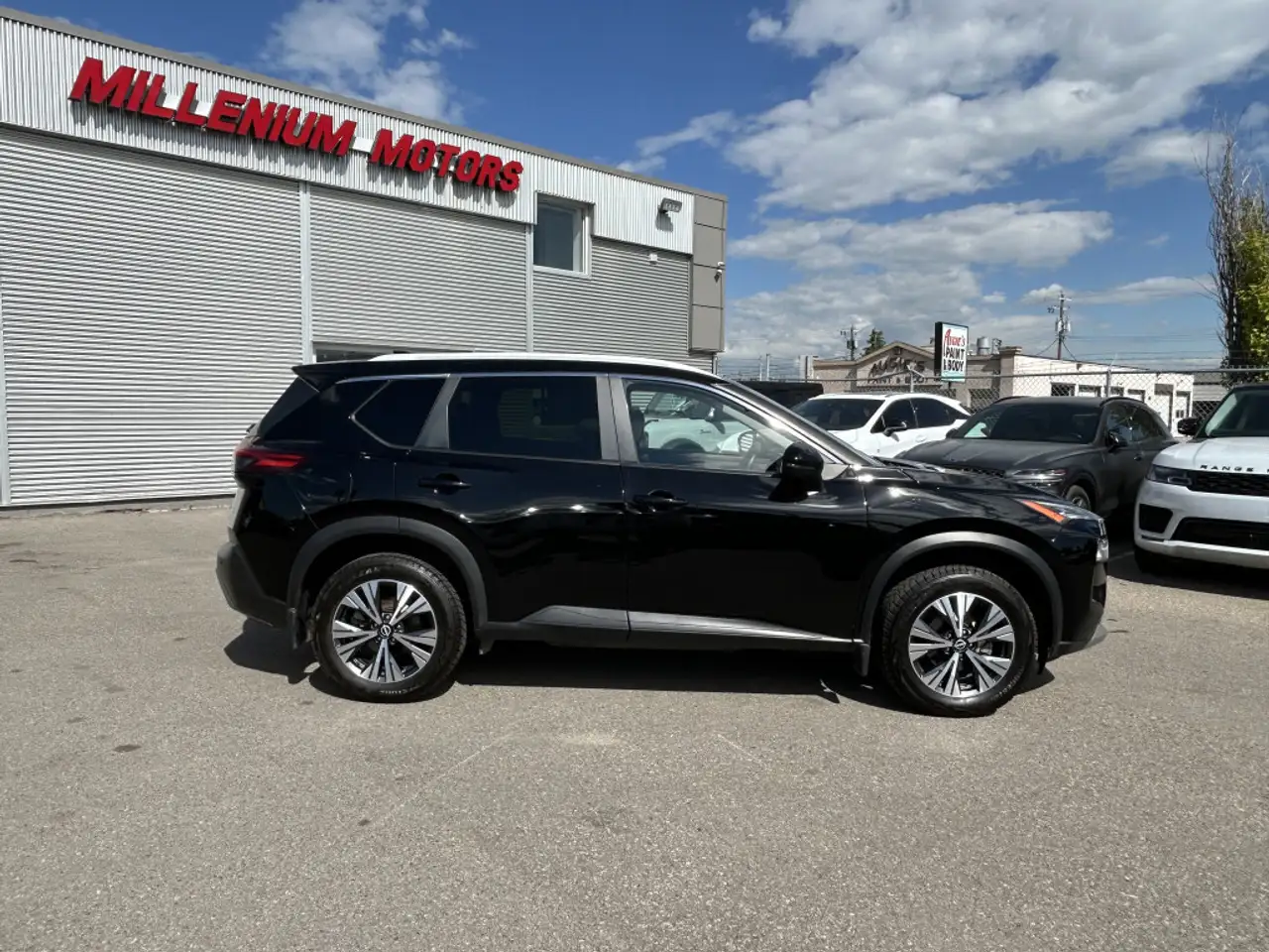 Nissan Rogue снимка Nissan Rogue
