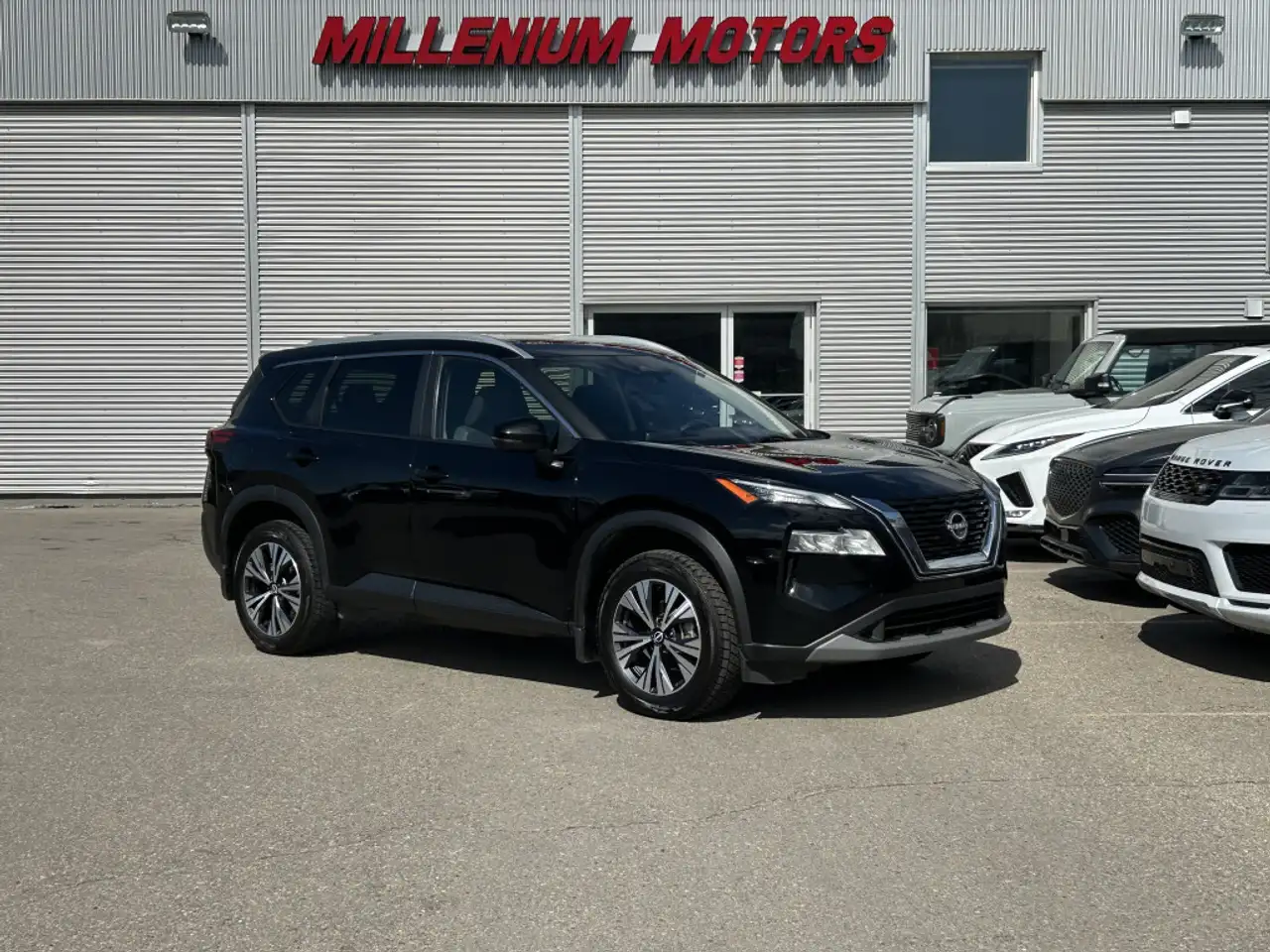 Nissan Rogue снимка Nissan Rogue