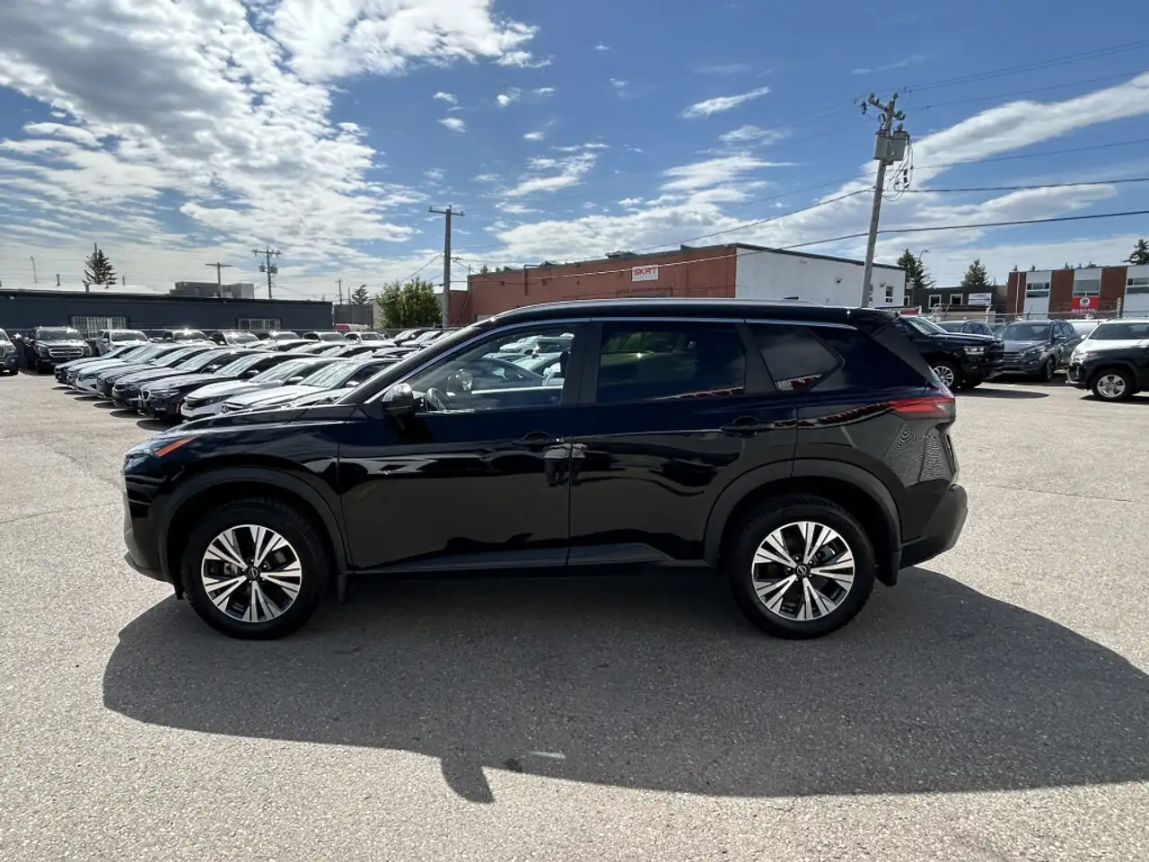 Nissan Rogue снимка Nissan Rogue