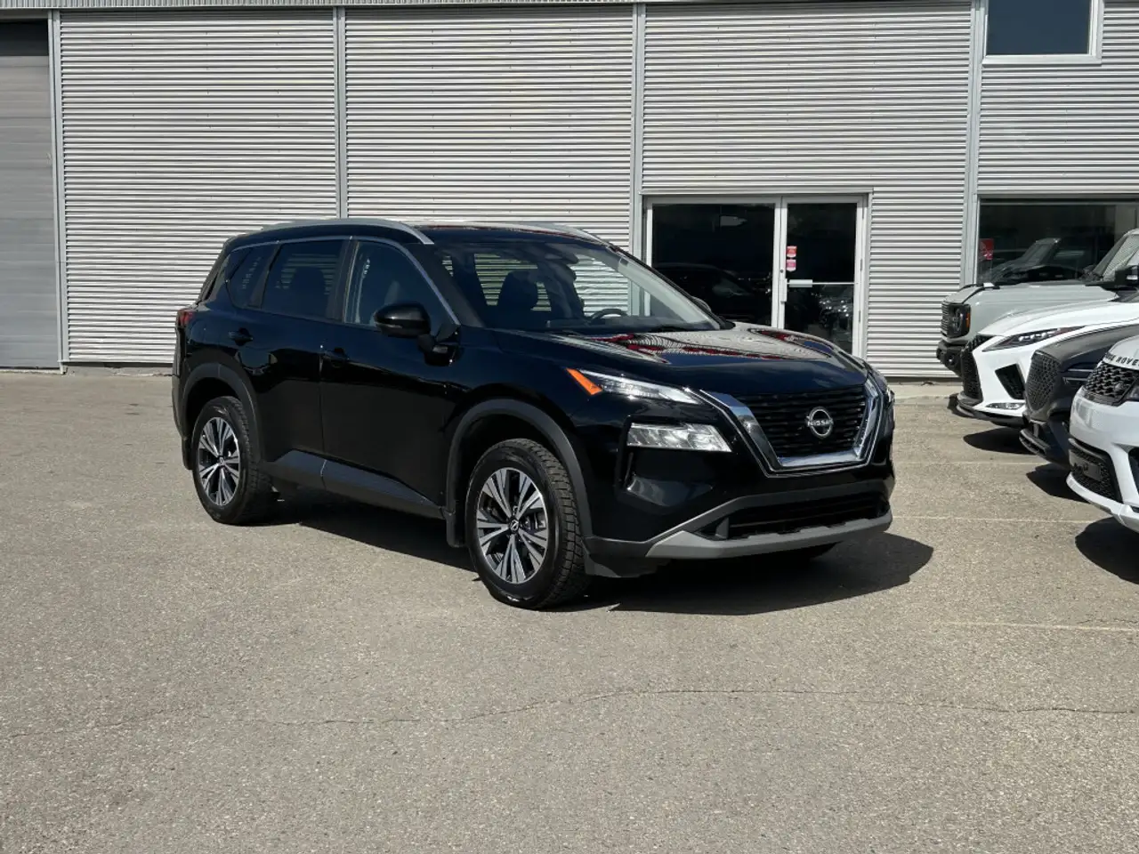Nissan Rogue снимка Nissan Rogue
