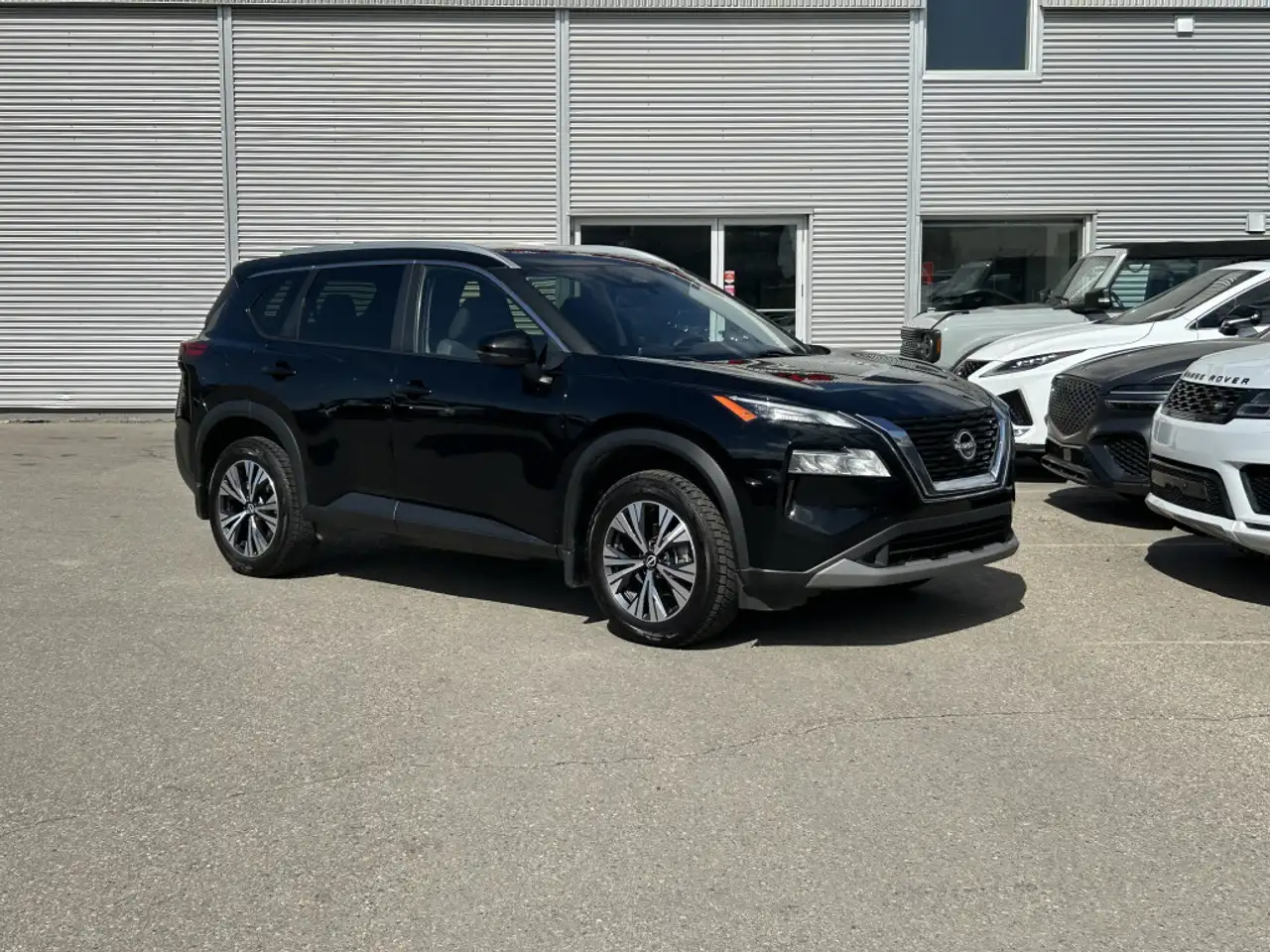 Nissan Rogue снимка Nissan Rogue