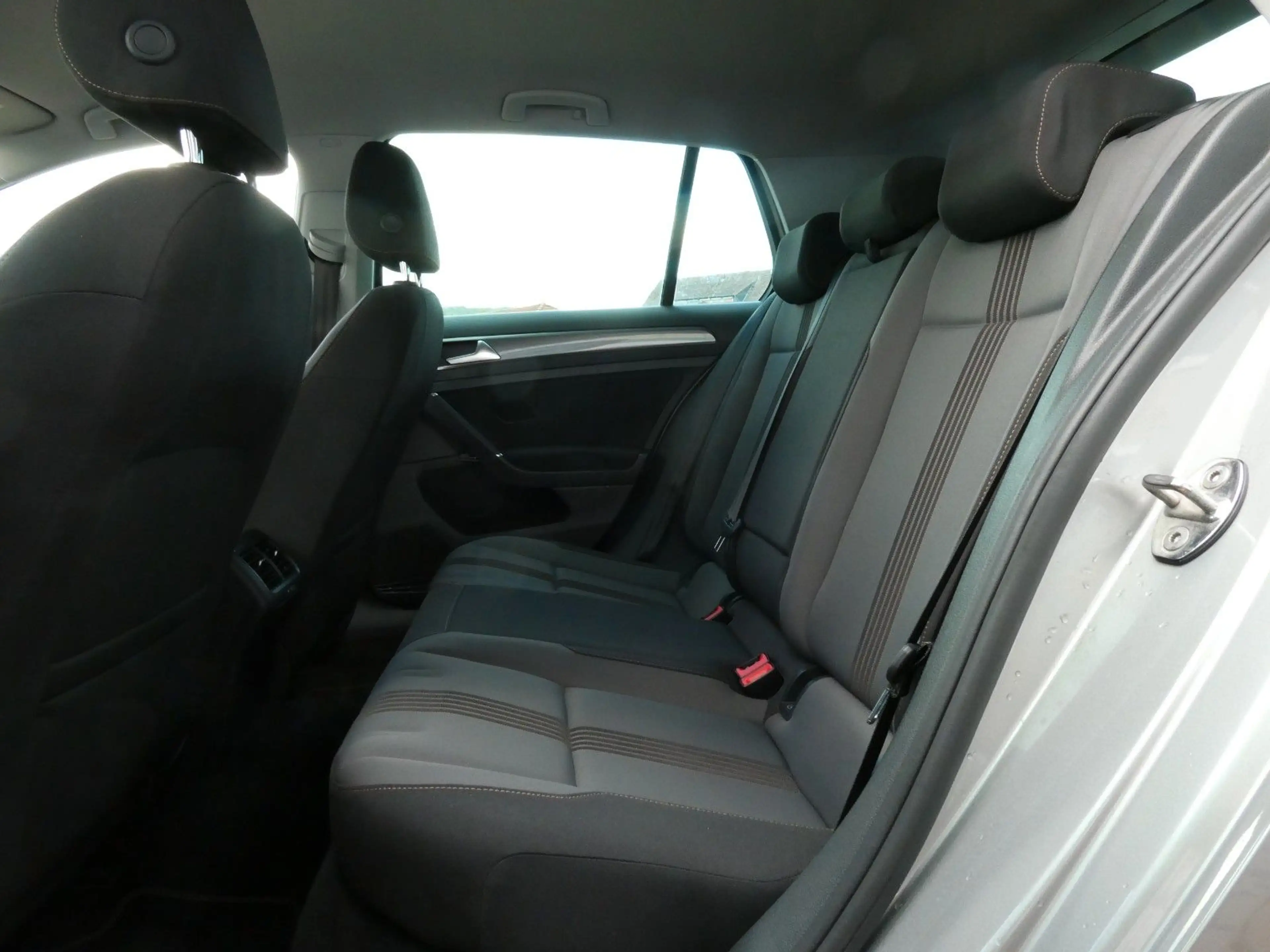 Volkswagen Golf VII Lim. Allstar #GEPFL.#SHZ#2XPDC#TEMPOM.# — photo 17