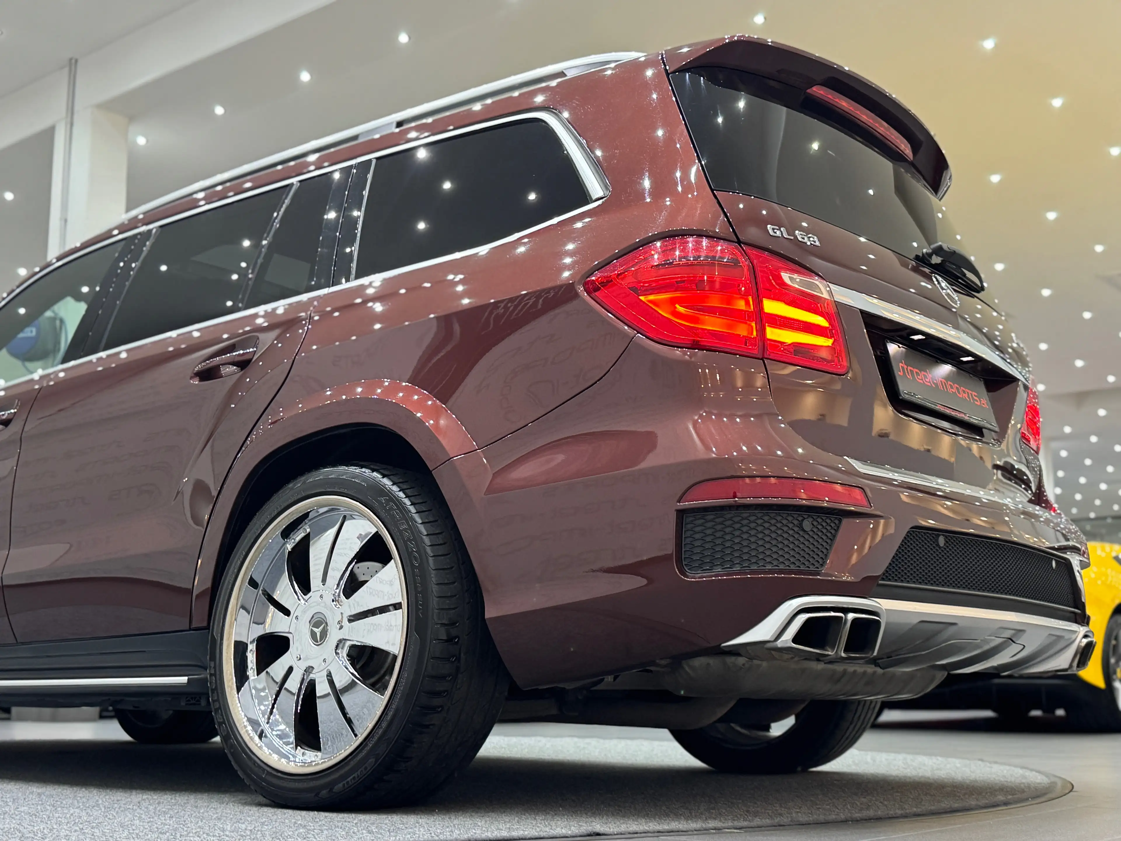 Mercedes-Benz GL 63 AMG GL 63 AMG 4Matic *Sonderlackierung* — photo 14