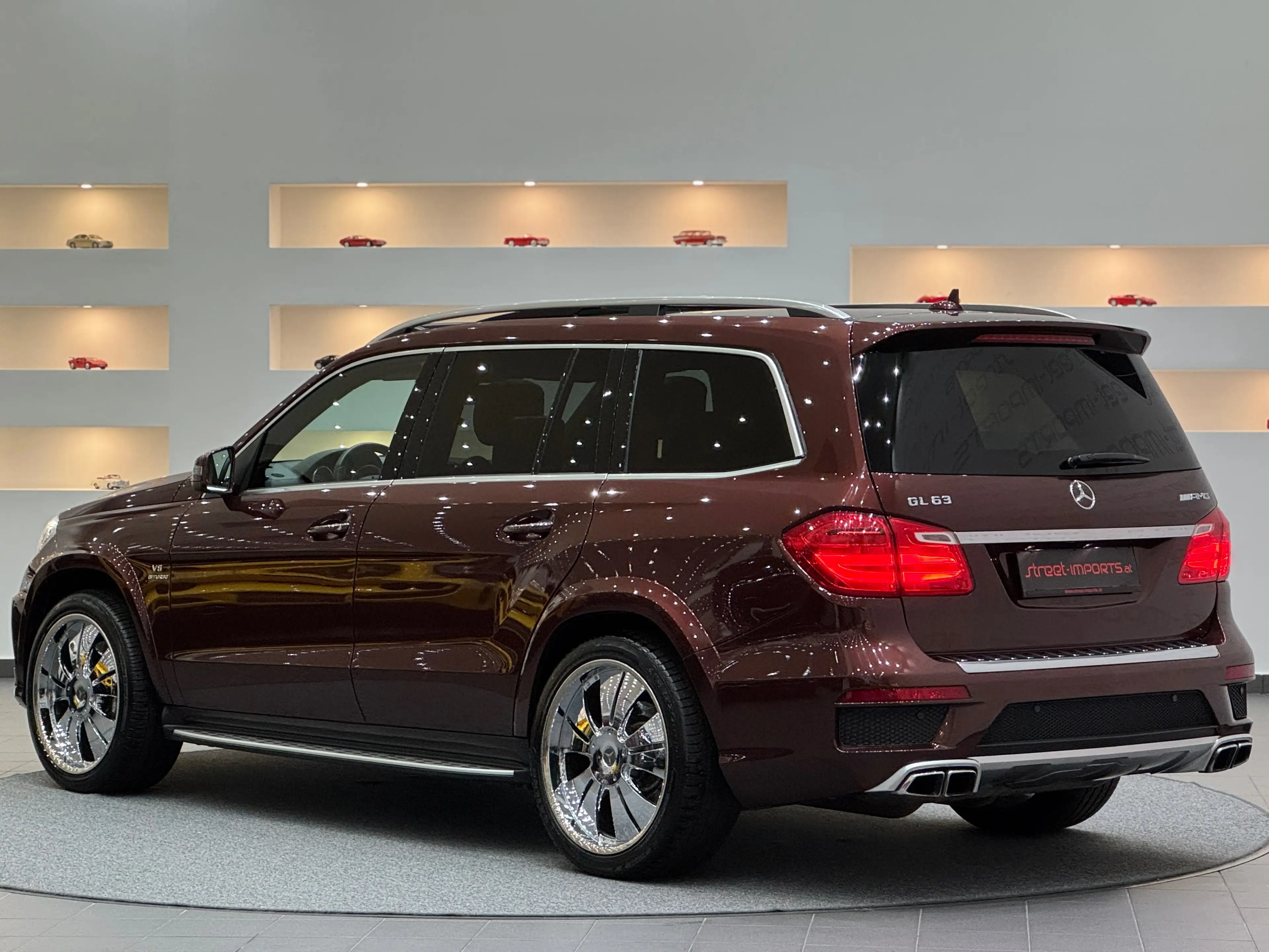 Mercedes-Benz GL 63 AMG GL 63 AMG 4Matic *Sonderlackierung* — photo 3