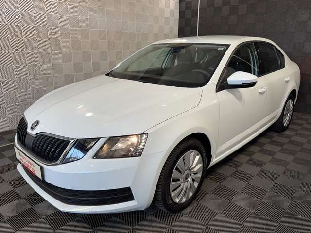 Skoda Octavia Lim. *ACTIVE*LED-GREEN TEC-USB-SERVO-MP3