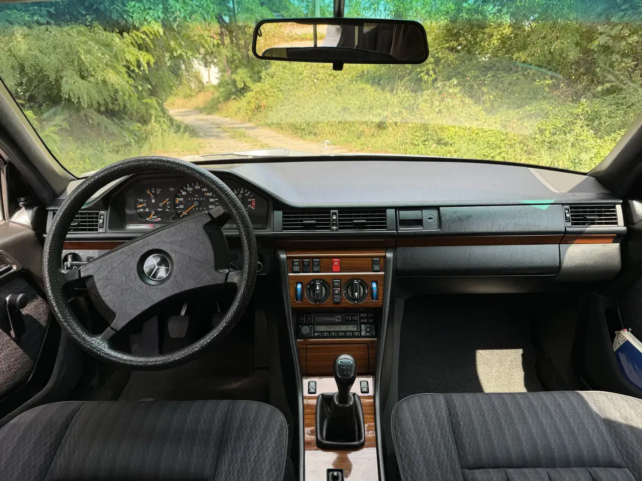 Mercedes-Benz E 230 TE 2 Hand Top Zustand, foto 8