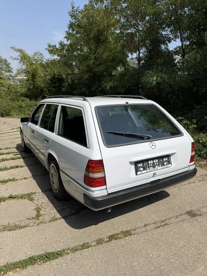 Mercedes-Benz E 230 TE 2 Hand Top Zustand, foto 5