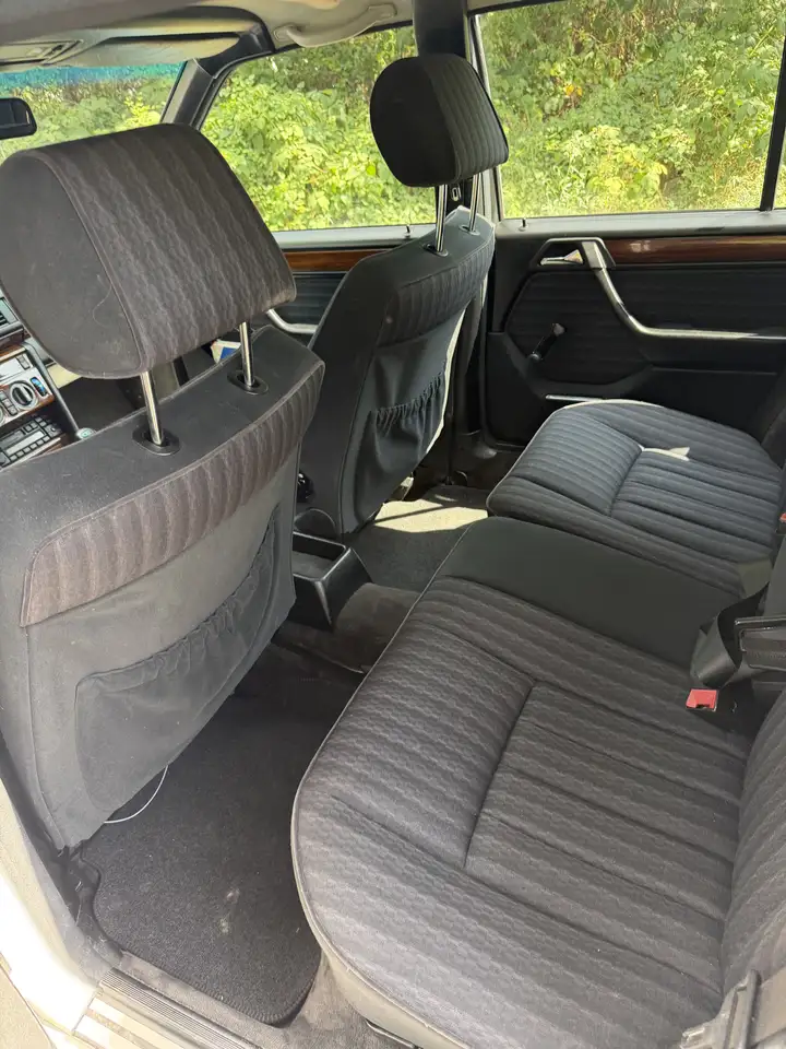 Mercedes-Benz E 230 TE 2 Hand Top Zustand, foto 11