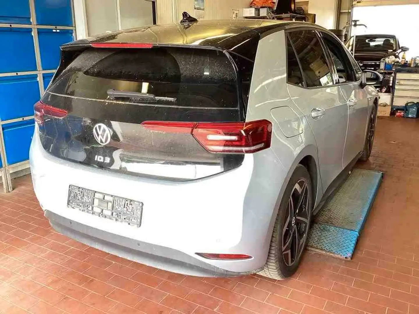 Volkswagen ID.3 Pro Family Matrix Navi SHZ Pano ACC Pano Argent - 2