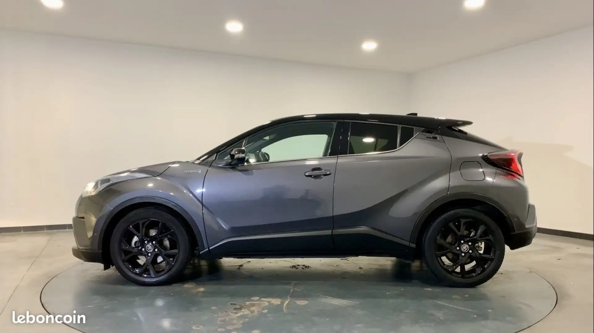 Toyota C-HR 1.8 HYBRIDE 122 GRAPHIC Gris - 2