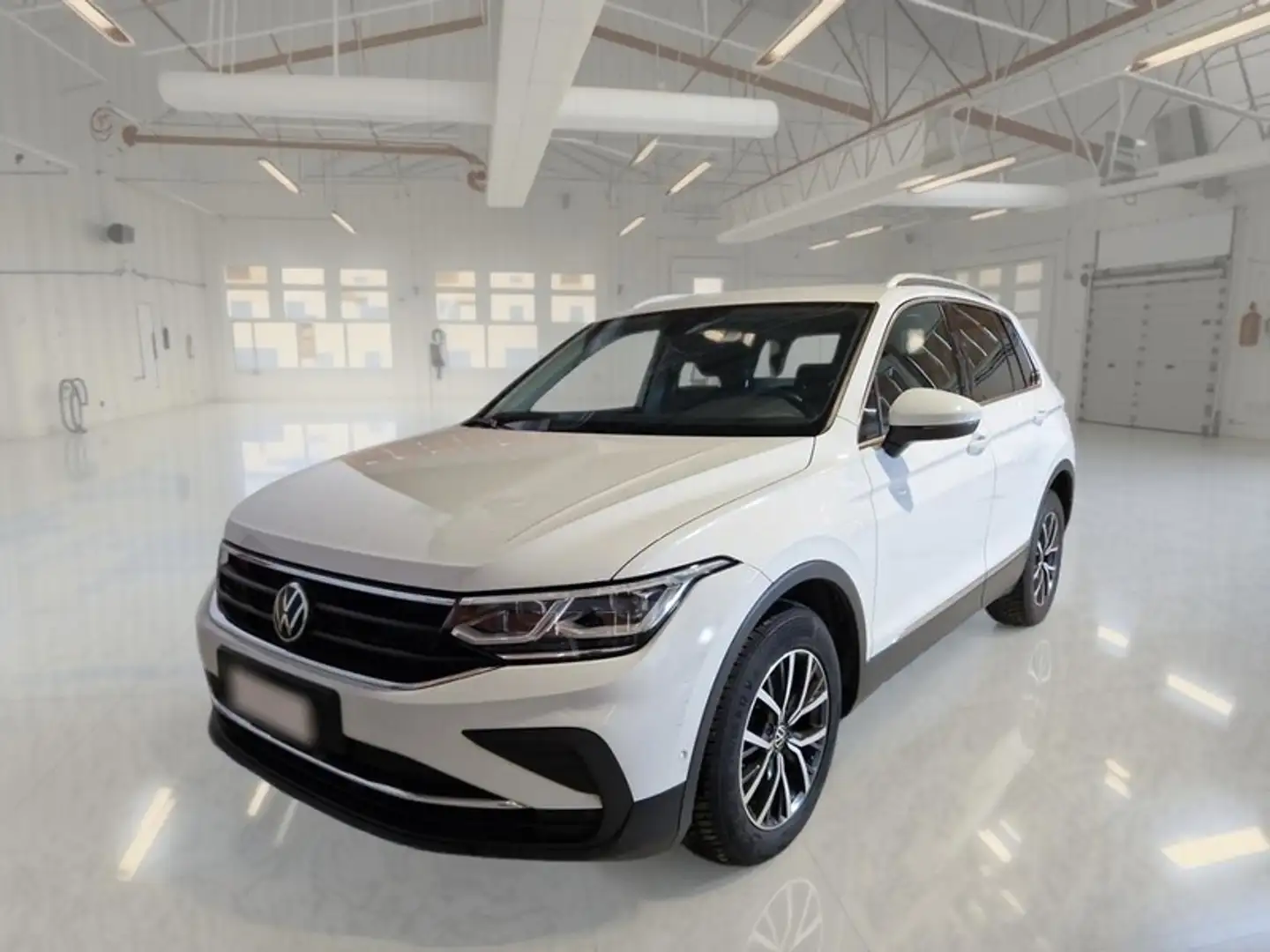 Volkswagen Tiguan 2.0 TDI SCR 90KW Life - 1