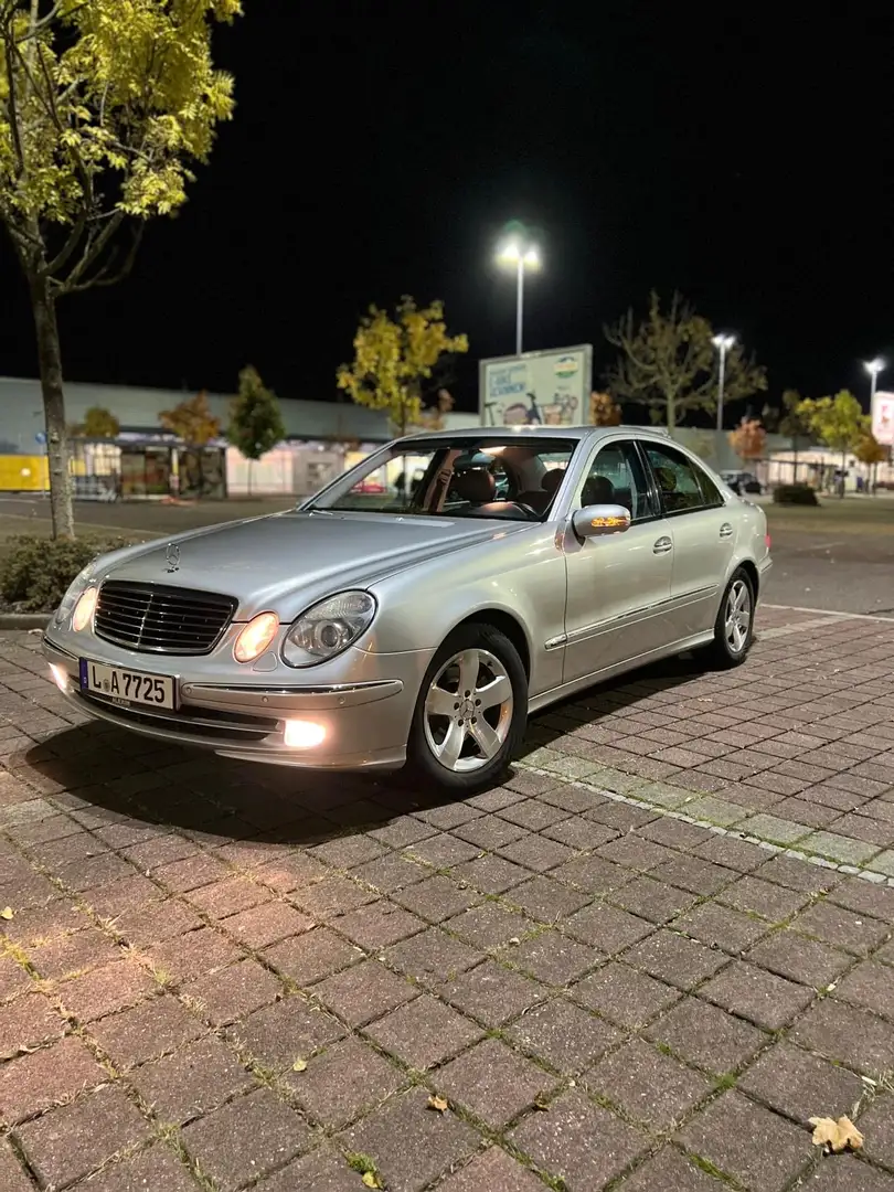 Mercedes-Benz E 240 E 240 (211.061) Grau - 2