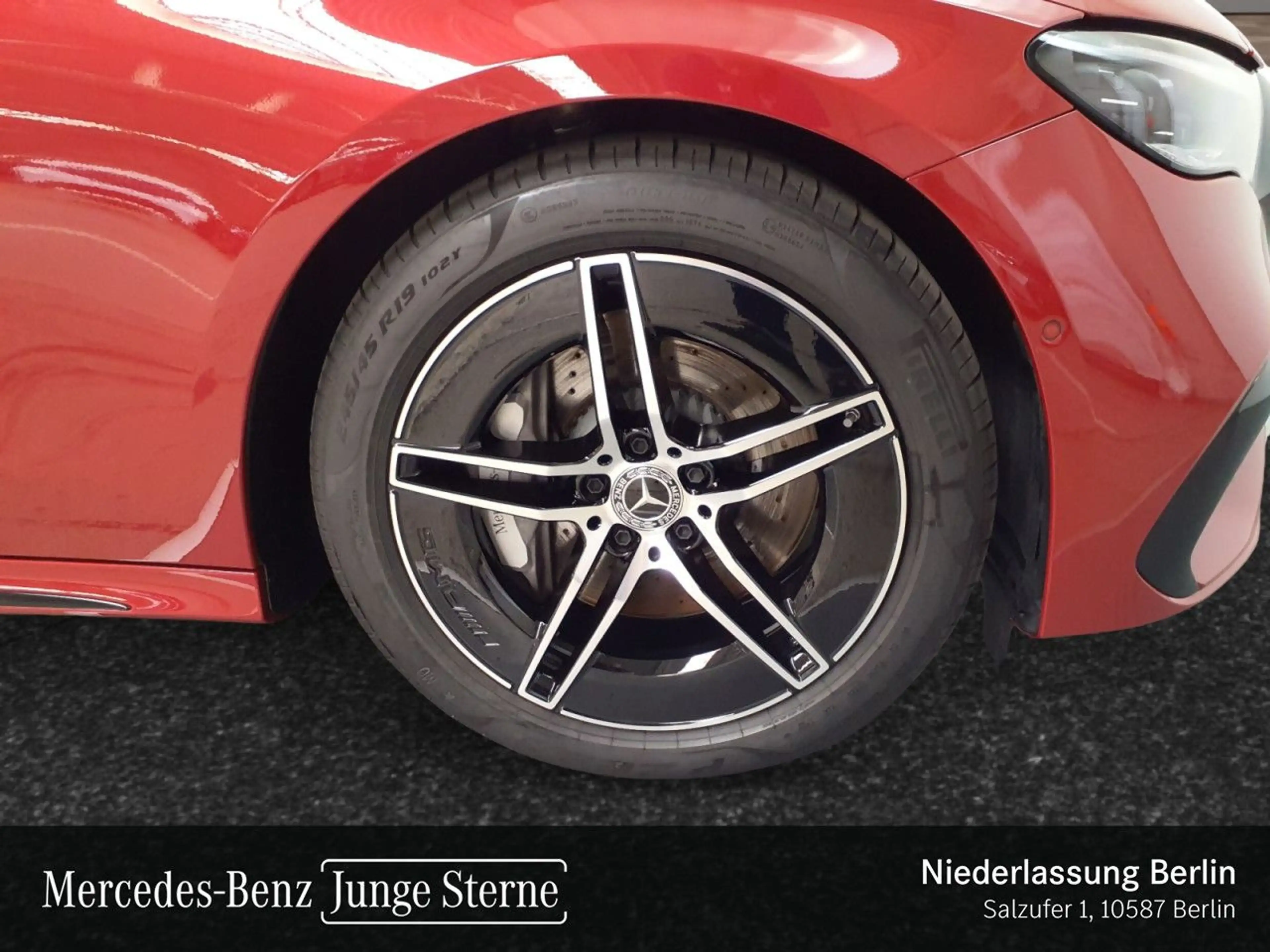 Mercedes-Benz E 450 d 4M AMG Fahrass WideScreen 360° Pano Distr. — photo 5