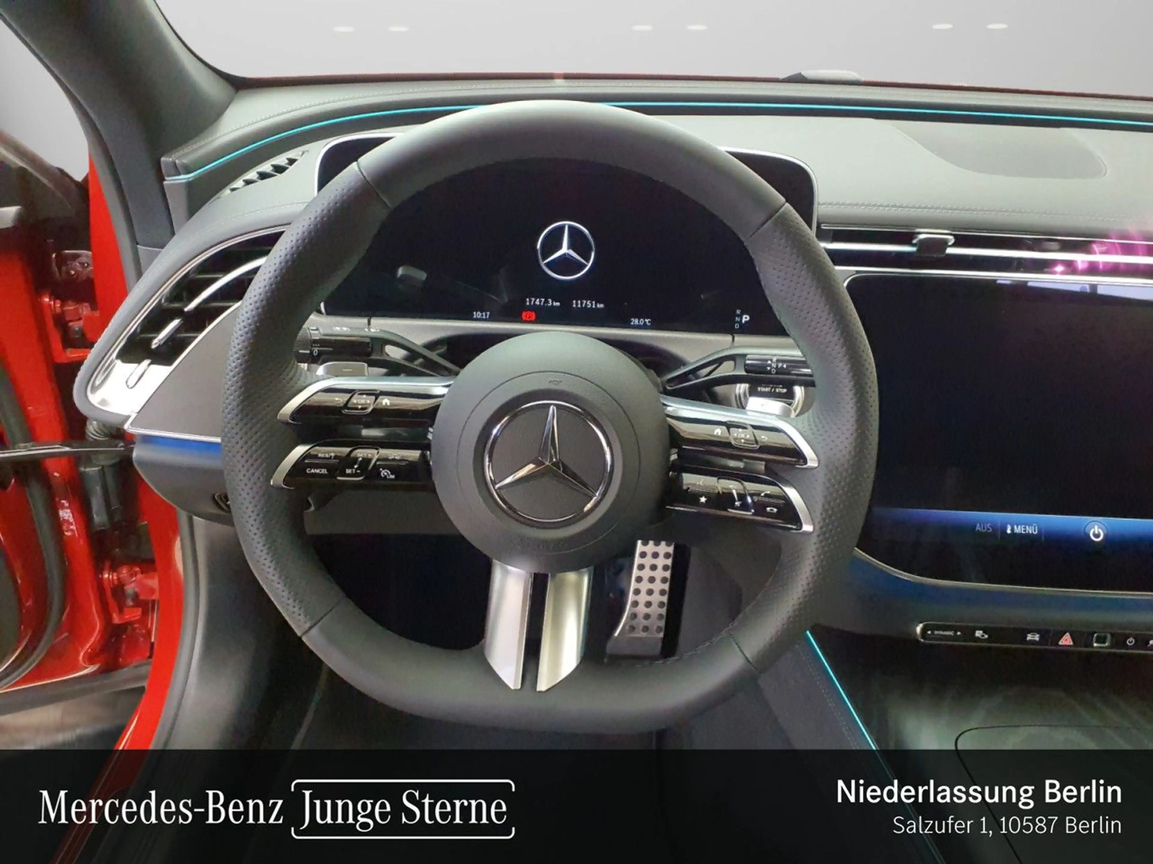 Mercedes-Benz E 450 d 4M AMG Fahrass WideScreen 360° Pano Distr. — photo 13