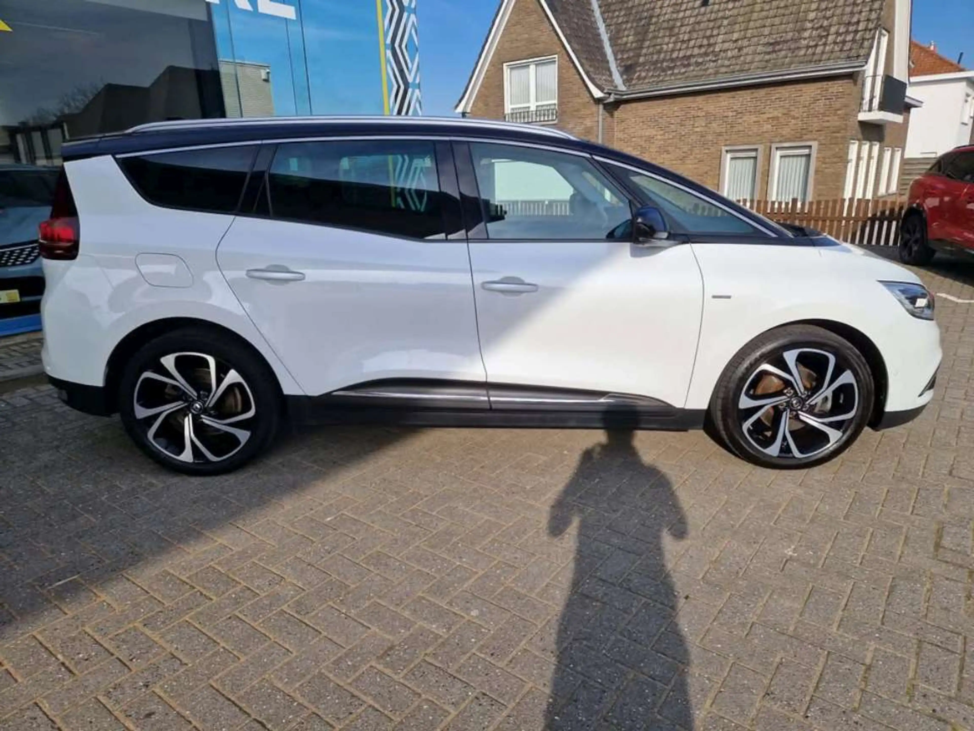 Renault Scenic Bose Edition Energy dCi 110 — photo 4