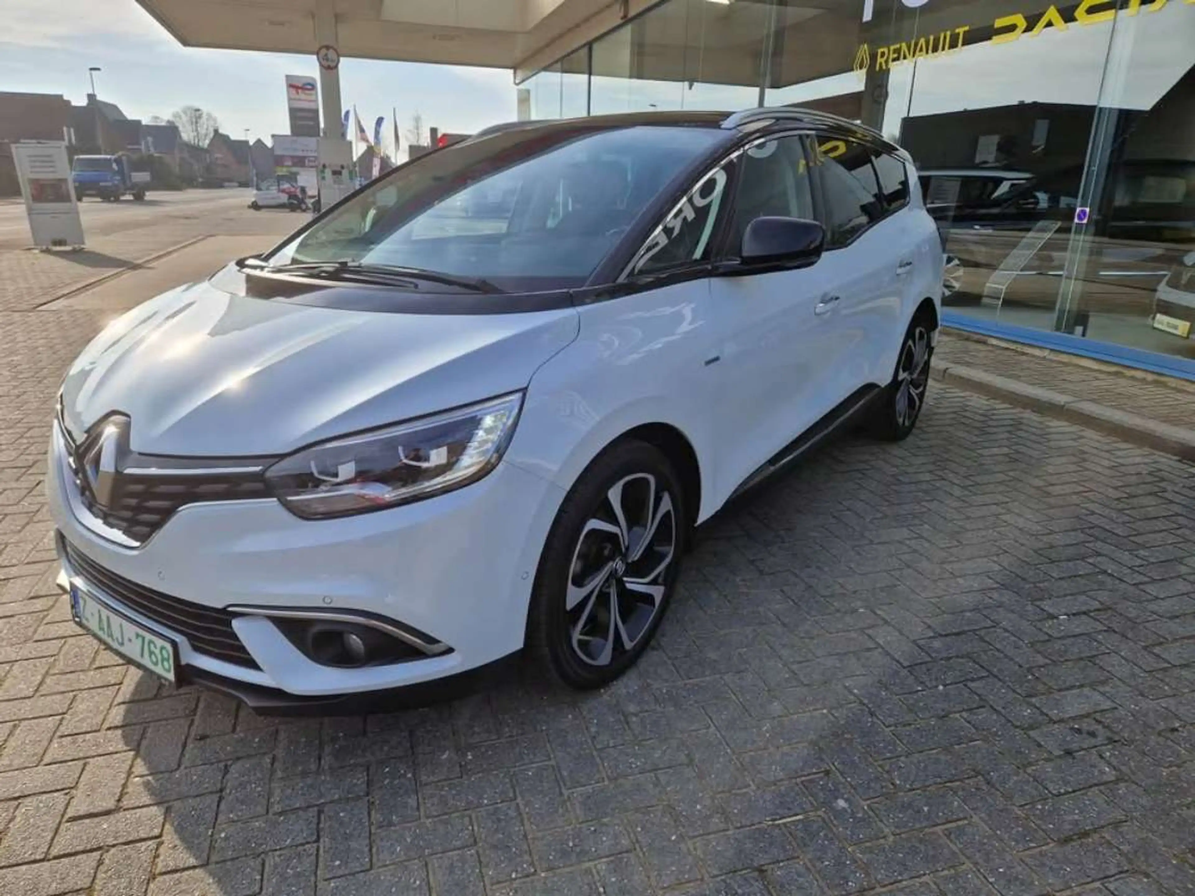 Renault Scenic Bose Edition Energy dCi 110 — photo 2